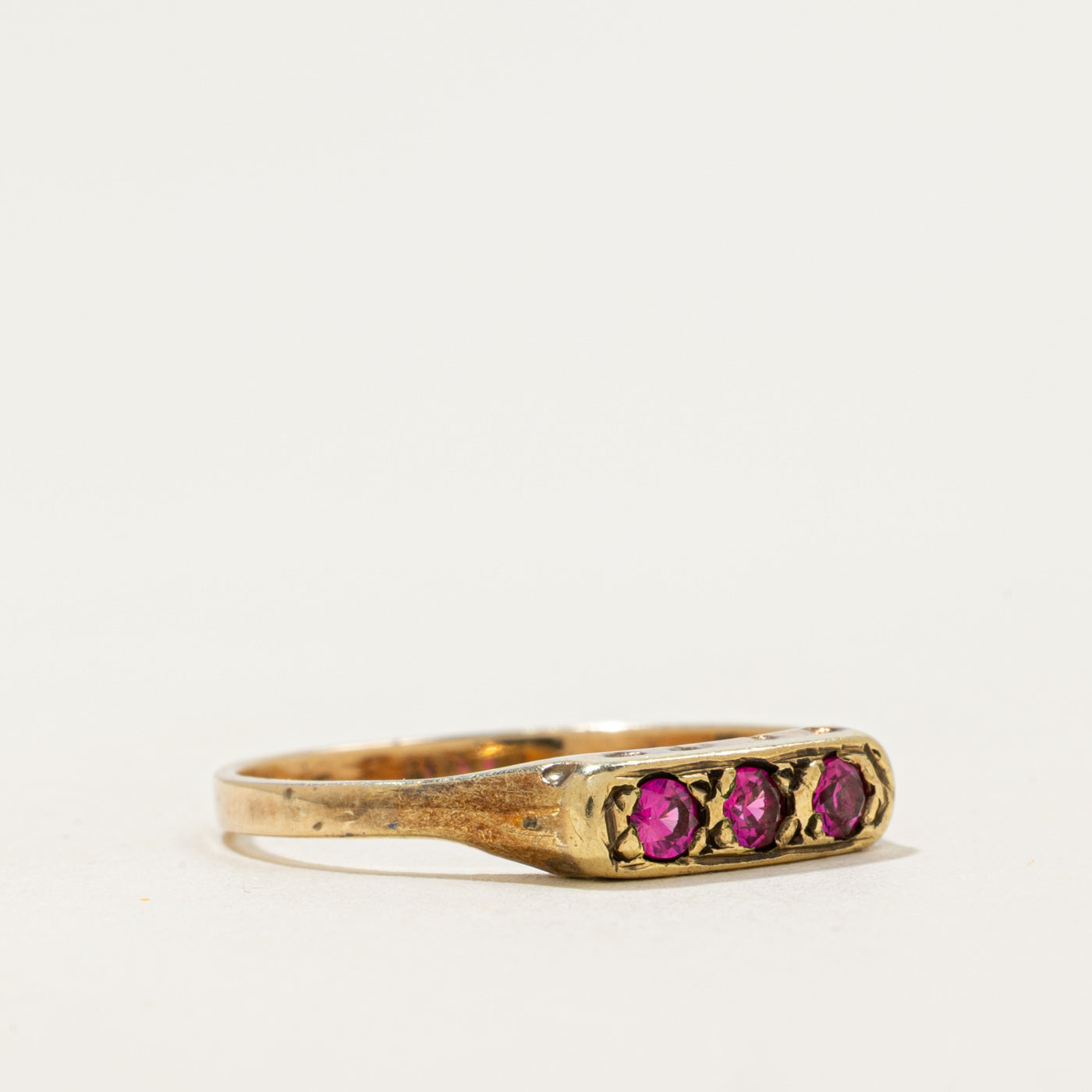 14k Three Stone Synthetic Ruby Ring | 0.26ctw | SZ 8.25