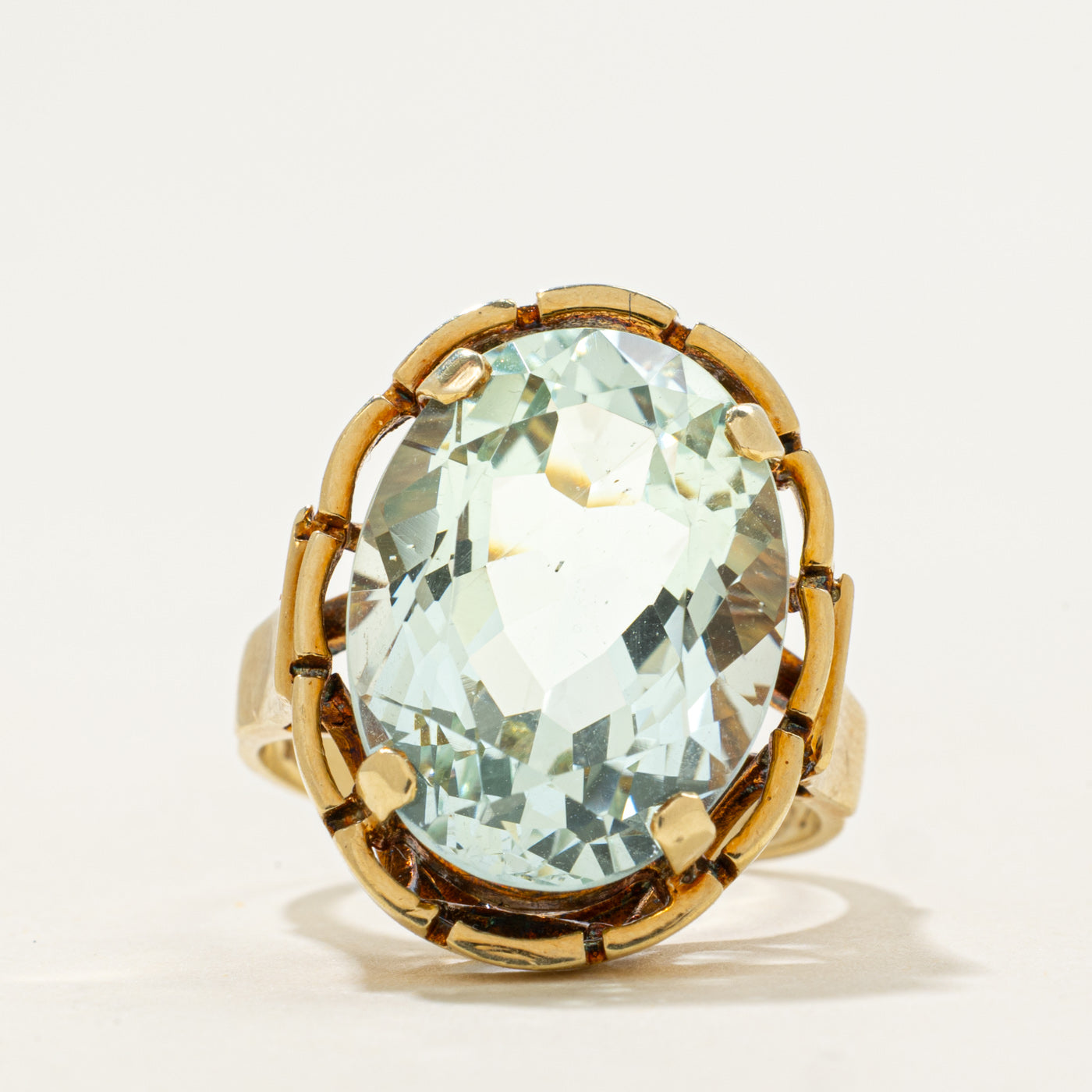 14k Oval Cut Aquamarine Cocktail Ring | 9.6ct | SZ 6.75