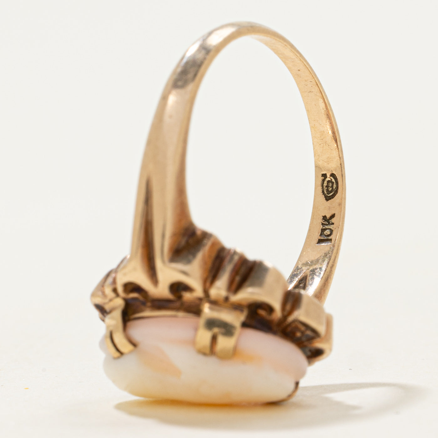 Vintage Canadian Cameo 10k Ring | 2.7 ct | SZ 6.25