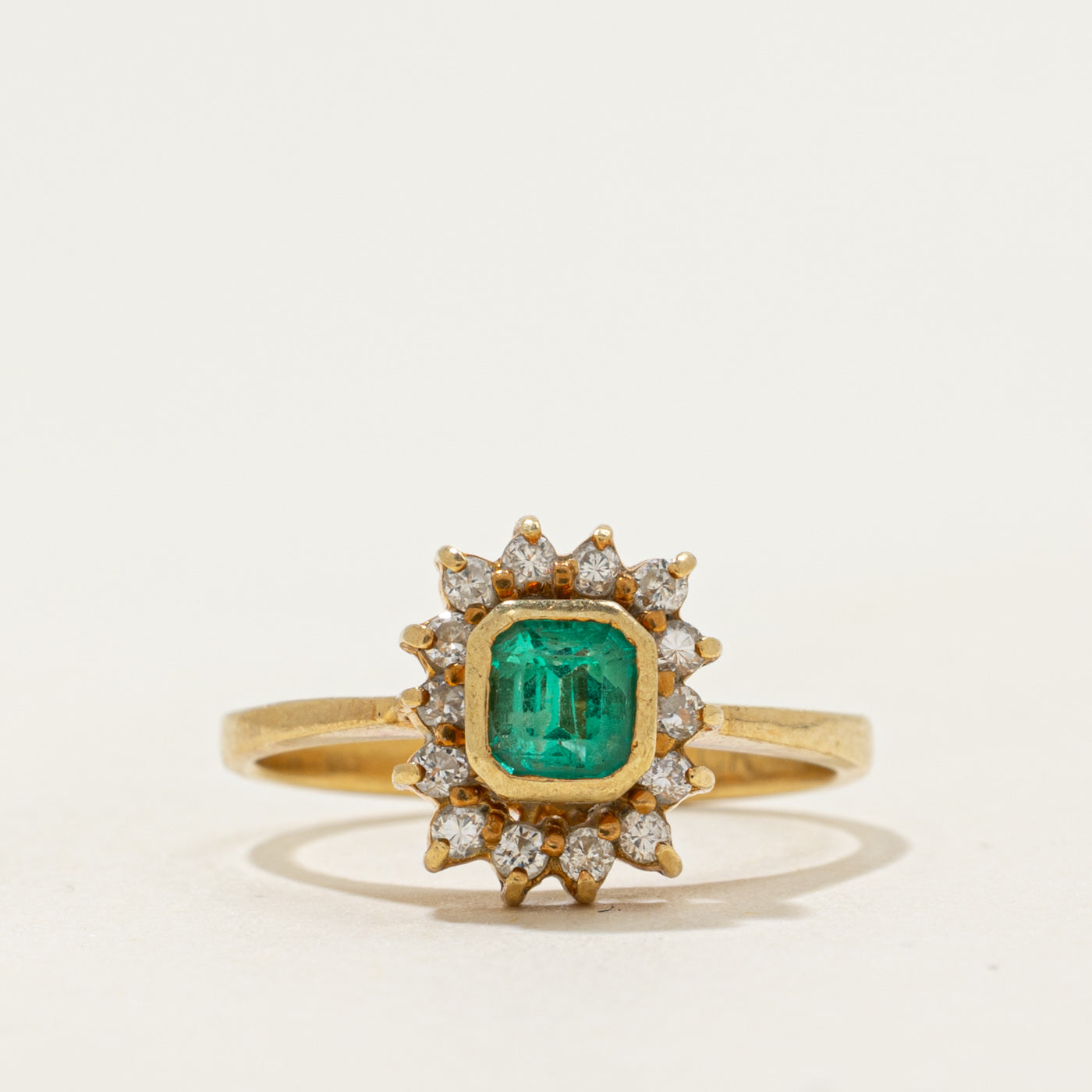 18k Emerald & Diamond Petal Halo Ring | 0.46ct, 0.07ctw | SZ 4.5