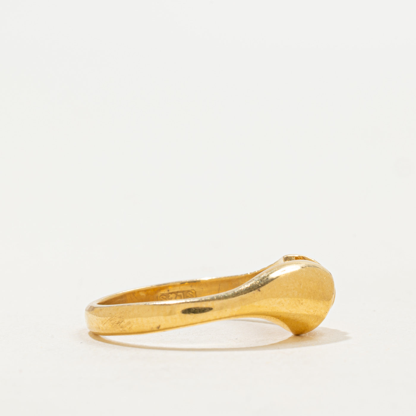 1988 London 22k Grooved Ring | SZ 5.75