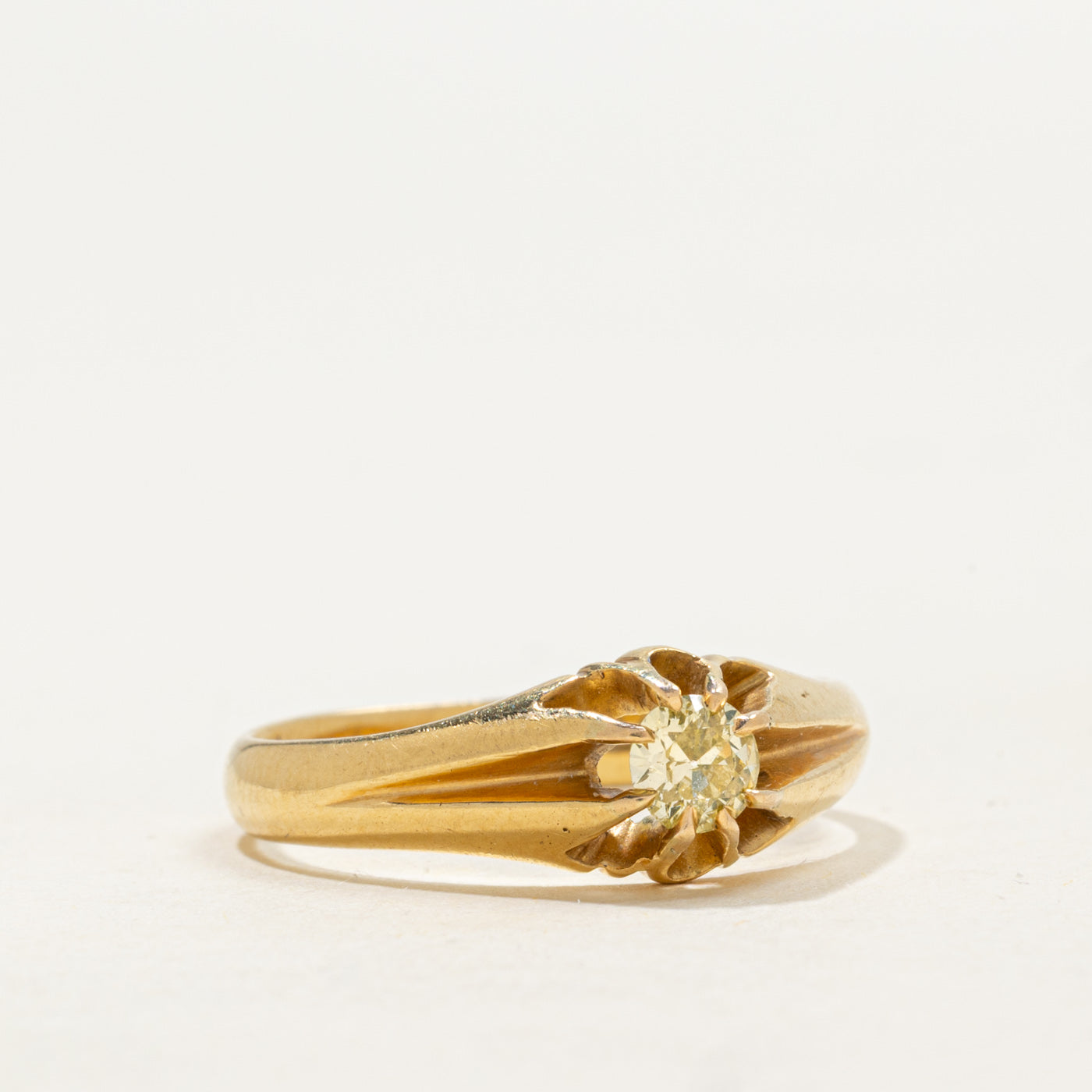 Bague sertie Belcher en or 18 carats, sertie d'un diamant taille ancienne européenne, 0,21 ct, pureté SI1, taille 8, Londres, 1918