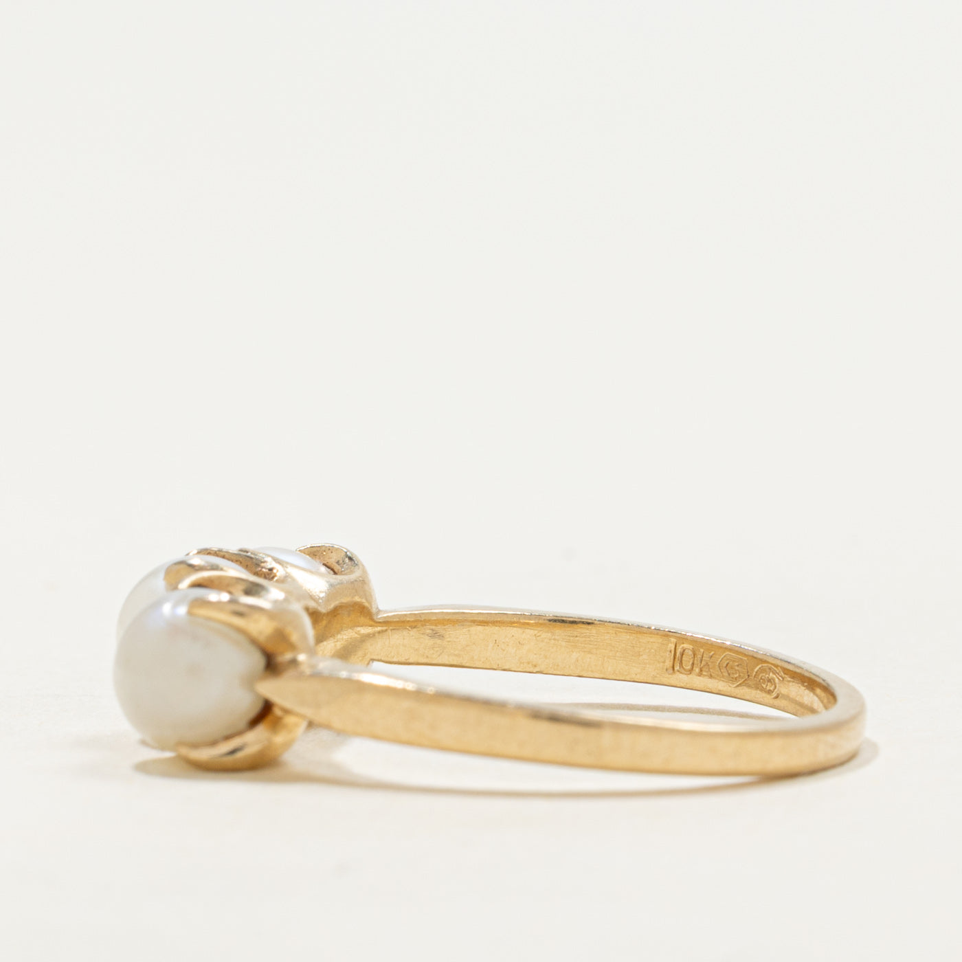 Vintage Canadian 10k Three Stone Pearl Ring | SZ 6.5