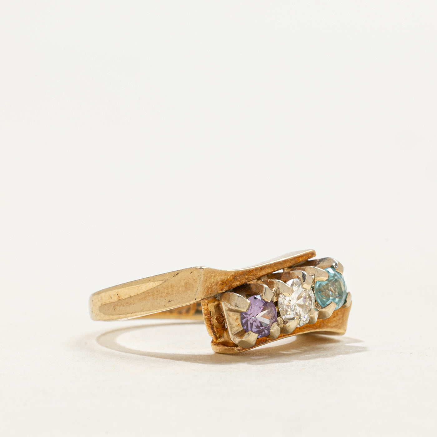 Vintage Canadian Three Stone Bypass Ring | 0.22ct, 0.38ctw | SZ 5