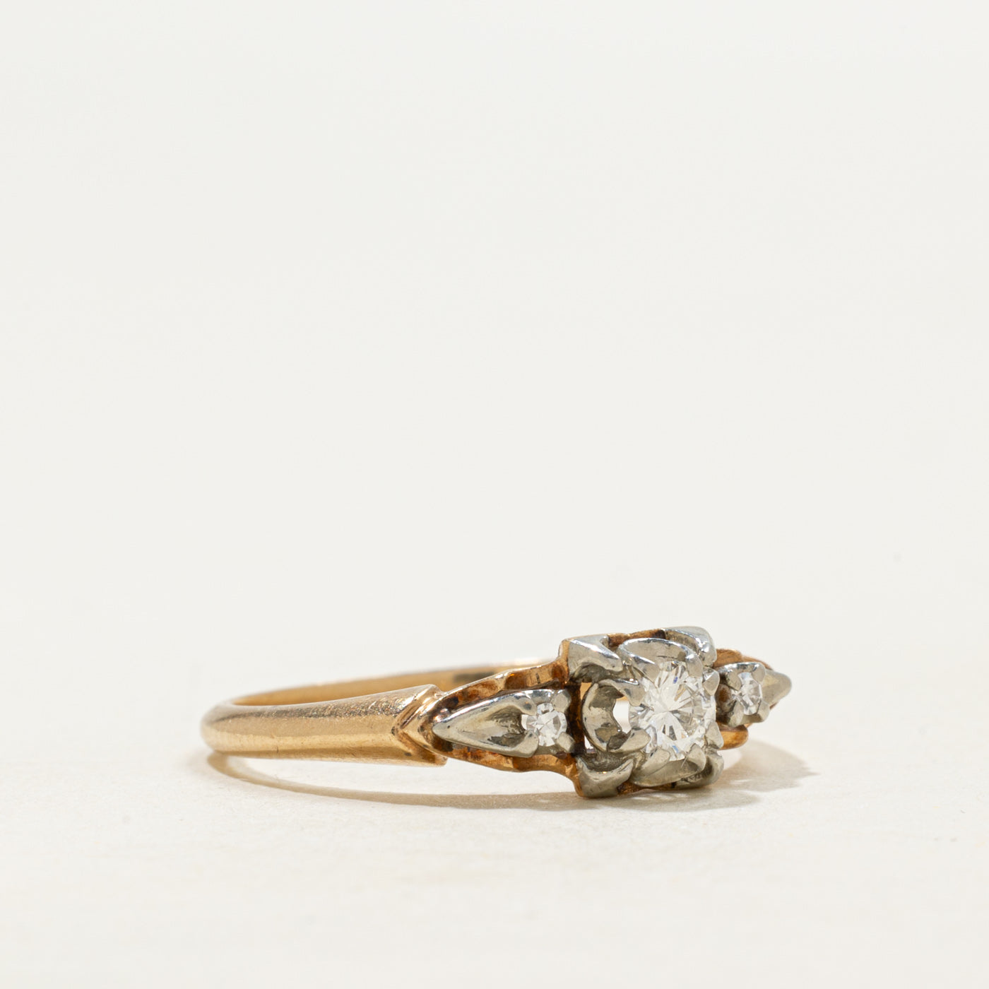 Bague vintage canadienne sertie de diamants illusion | 0,16 ct | Taille 6,75