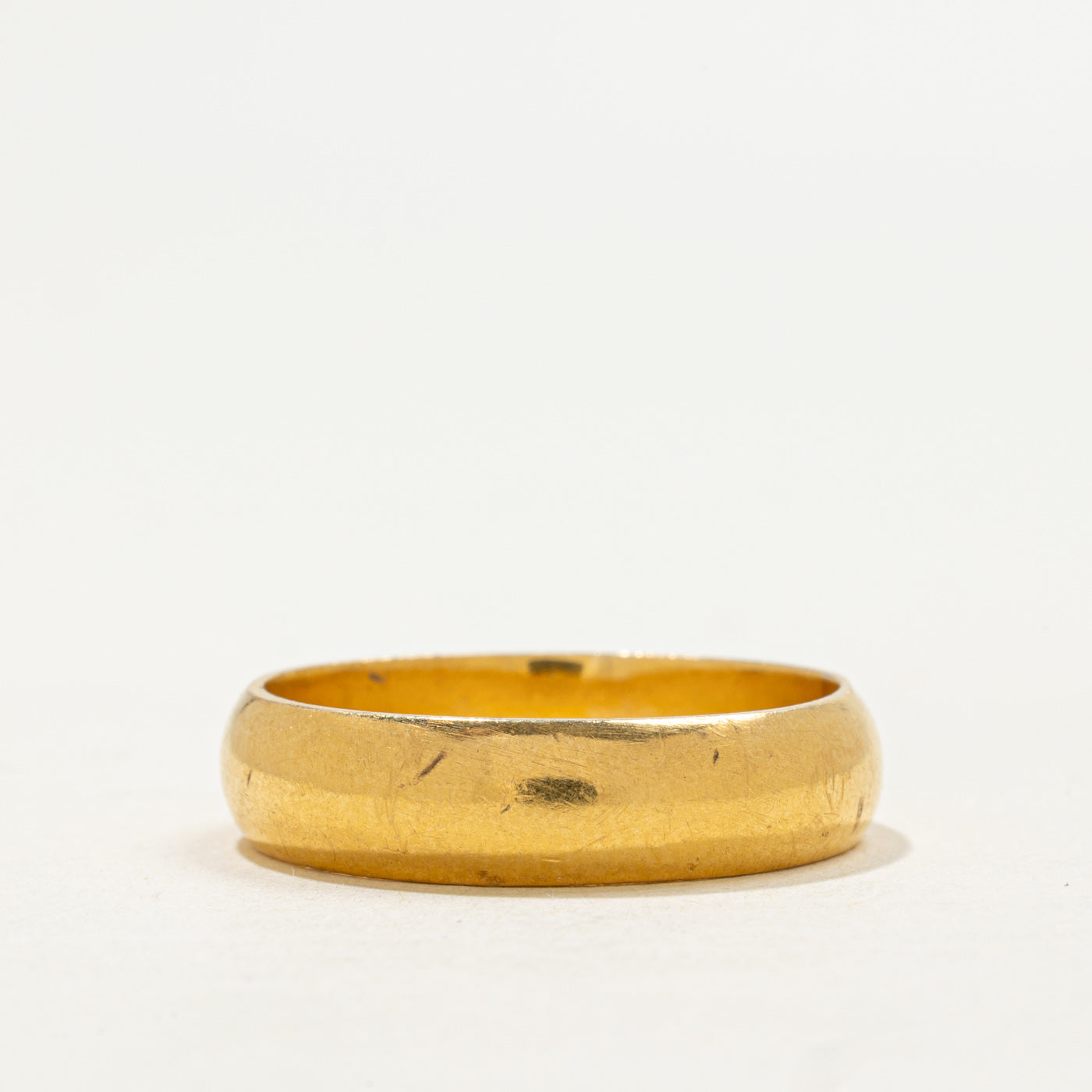 Bague en or jaune 22 carats, Londres 1961 | 8,27 mm | Taille 10,75
