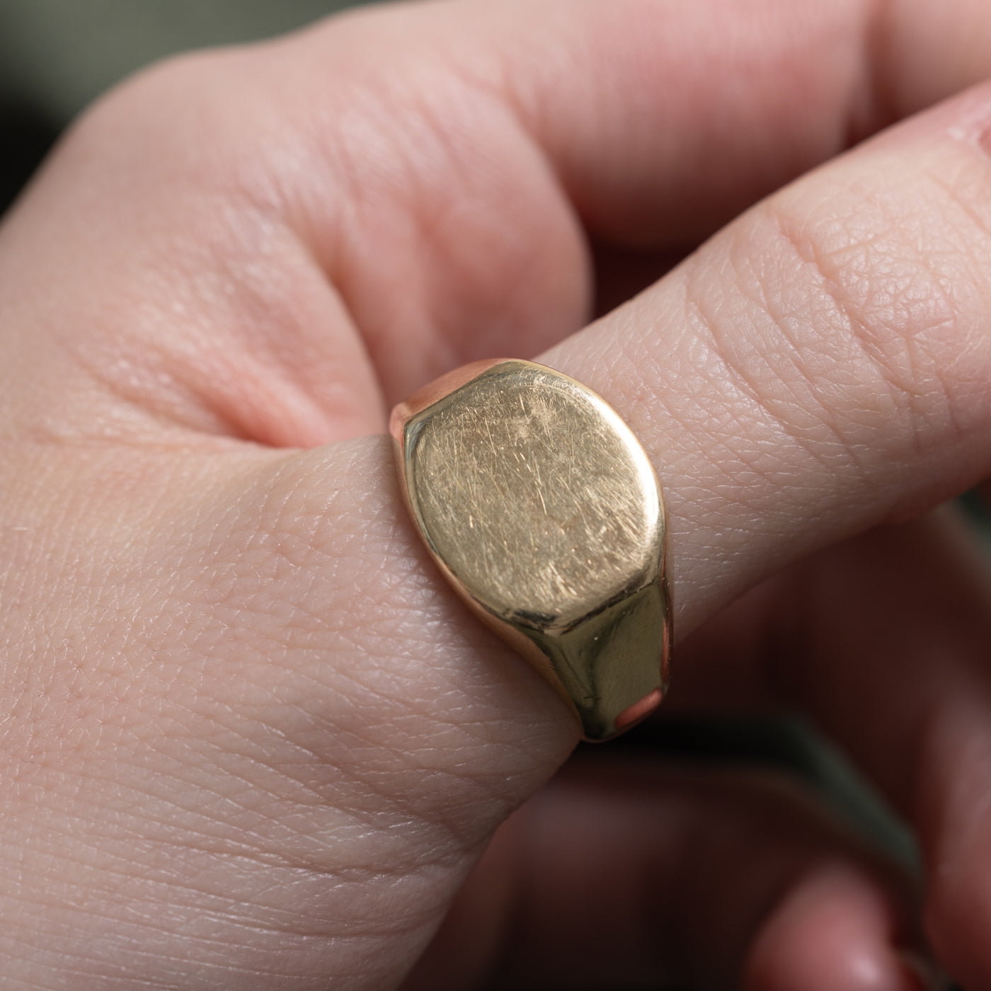 Vintage Canadian 10k Yellow Gold Plain Signet Ring | SZ 10.25