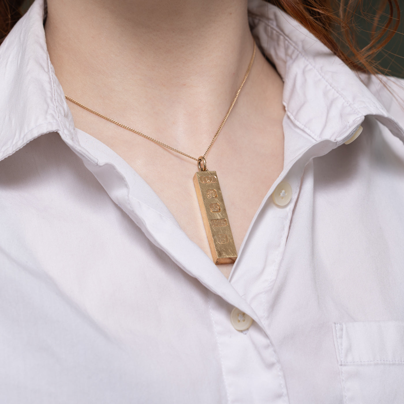 1976 Sheffield 9k Yellow Gold Bar Pendant