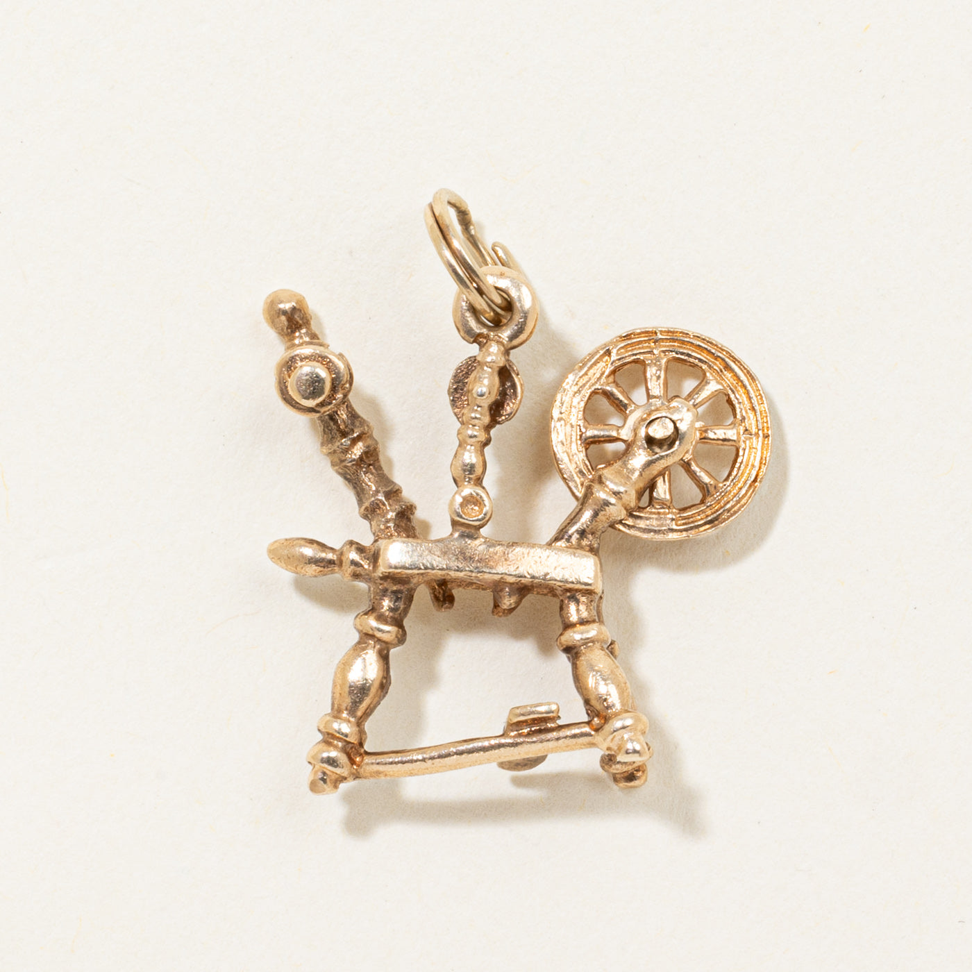 14k Spinning Wheel Charm