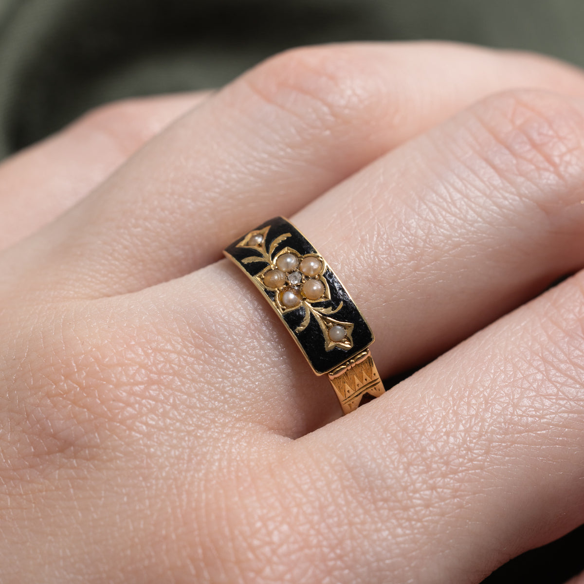 1893 Chester Black Enamel, Seed Pearl & Rose-Cut Diamond Mourning Ring | 0.01ct | SZ 8.75