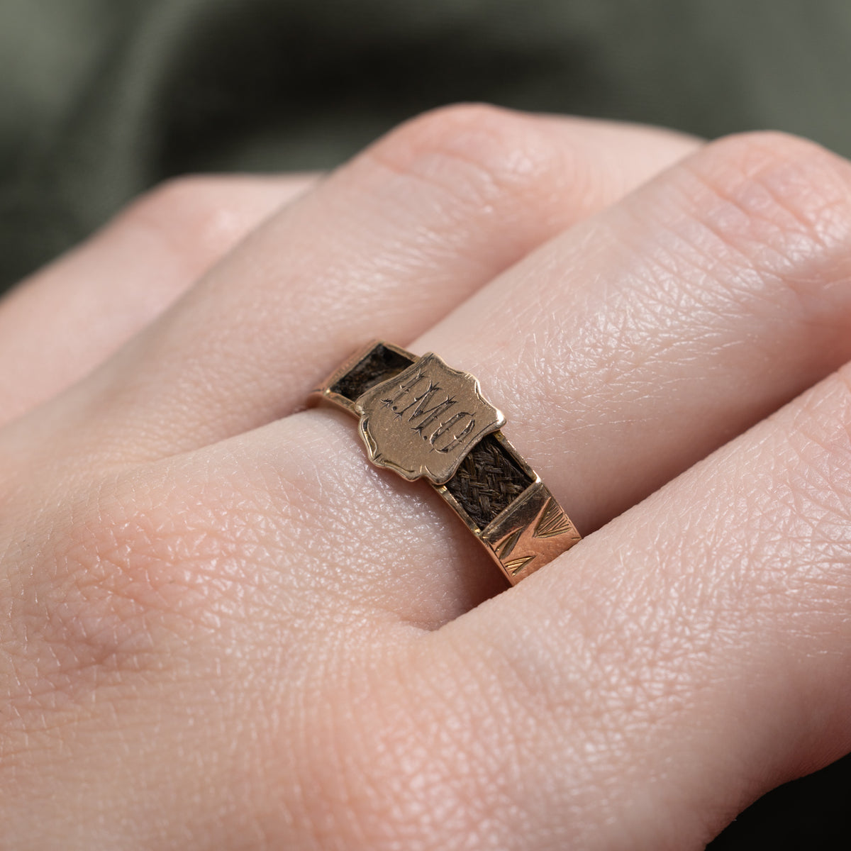 1916 Chester Sentimental Hairwork ‘MOTHER’ Crest Ring | SZ 9