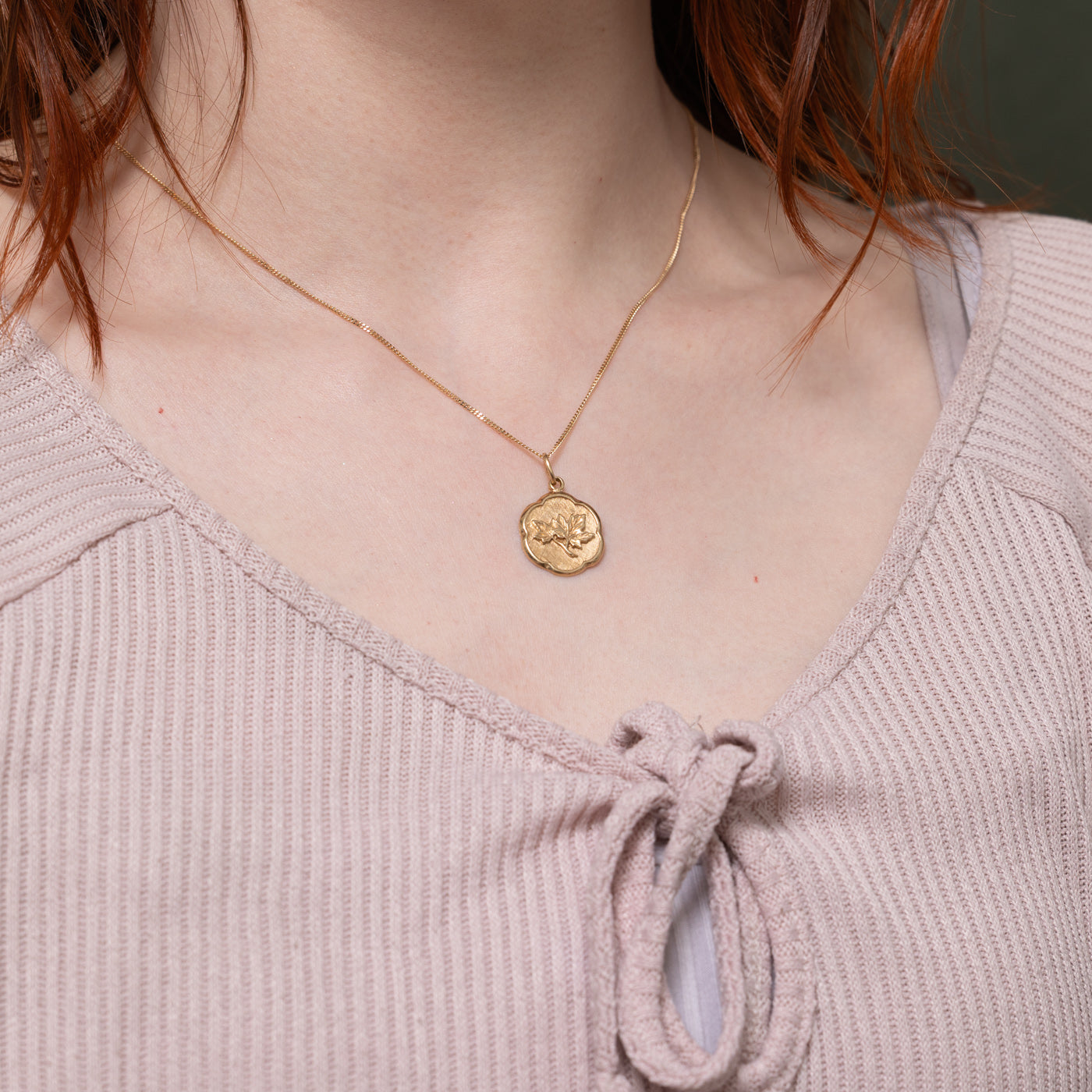 10k Maple Leaf Cross Hatch Pendant
