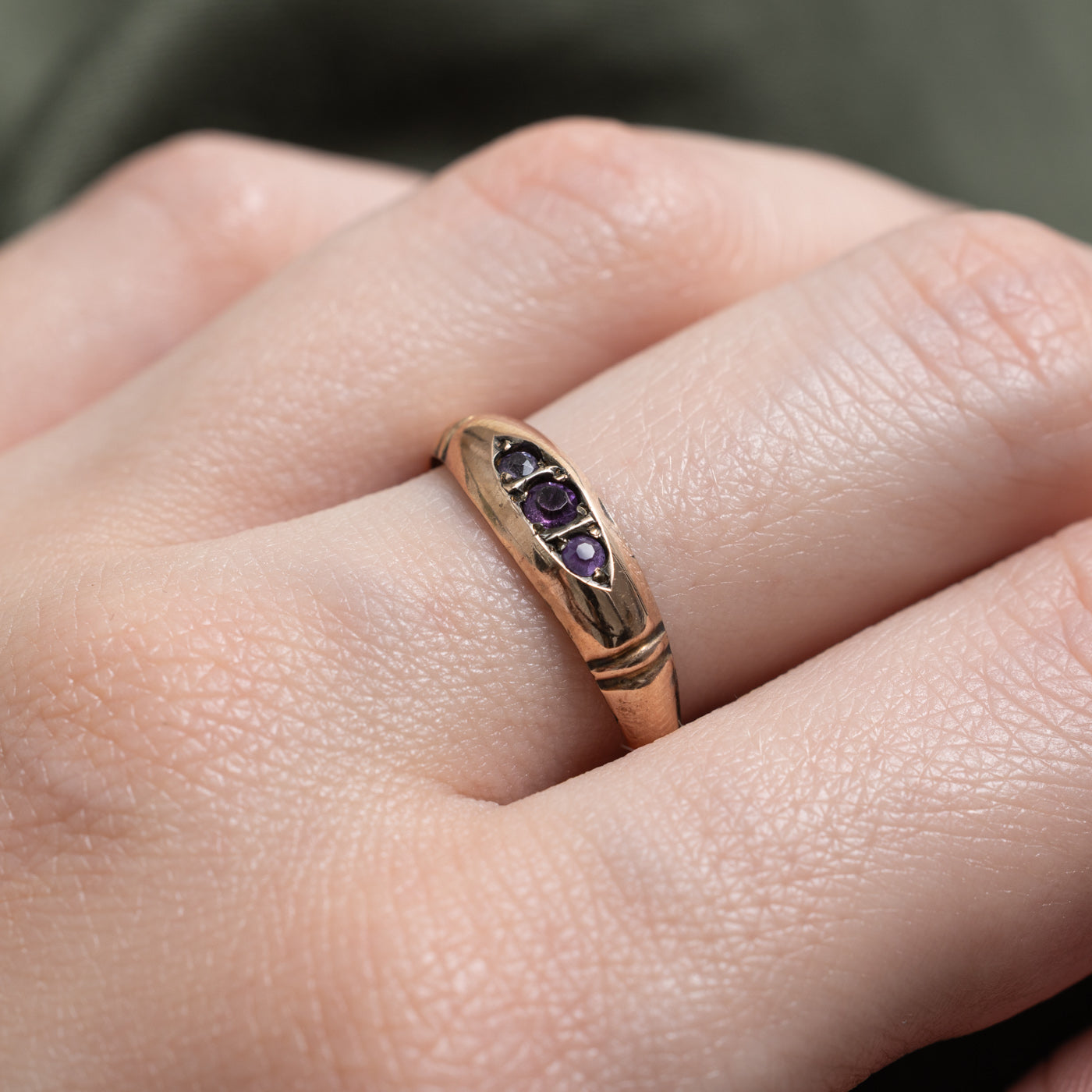 Victorian Three Stone Amethyst Fluted Boat Ring | 0.20ctw | SZ 7.25