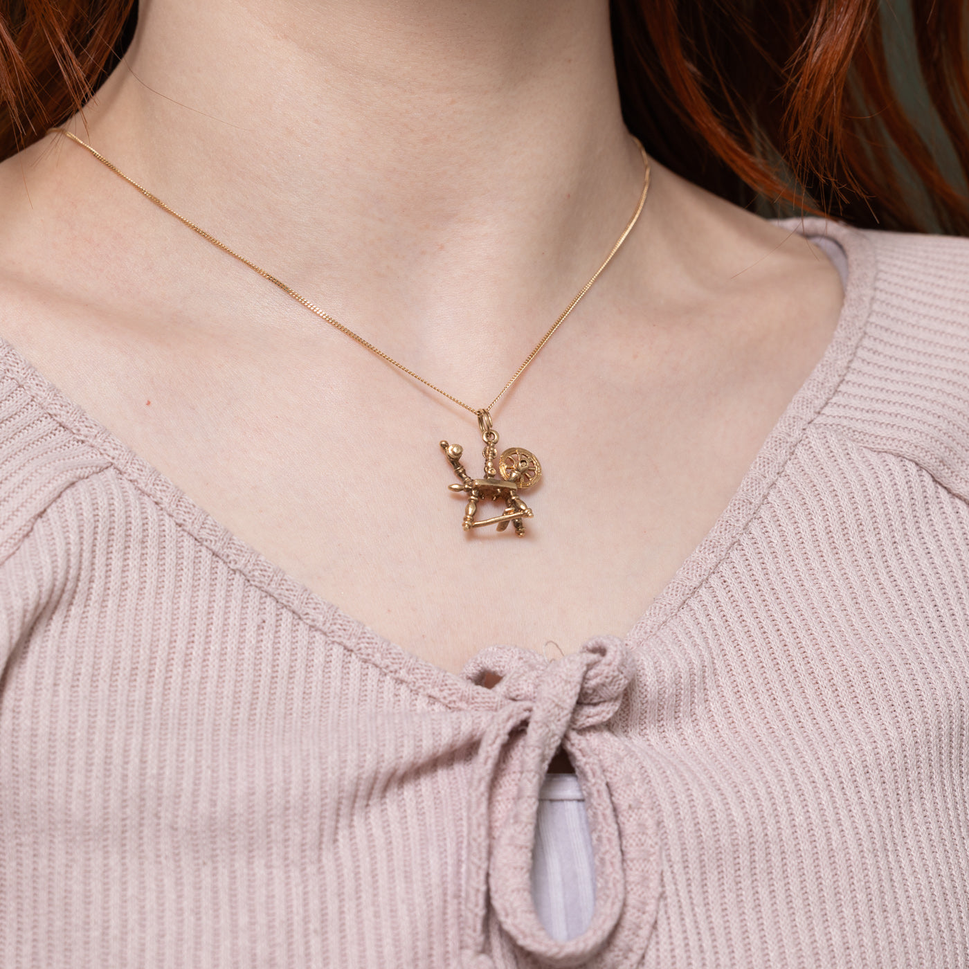 14k Spinning Wheel Charm