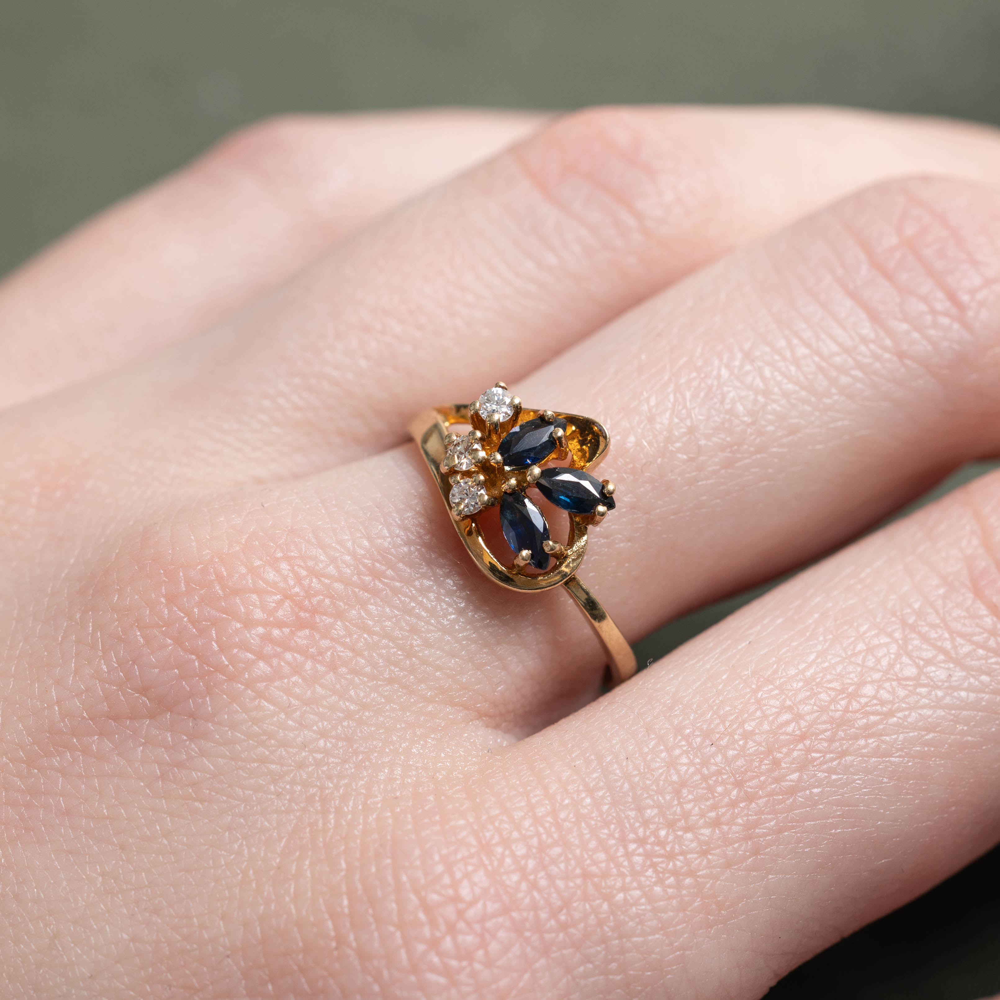 14k Sapphire & Diamond Floral Cluster Ring | SZ 8