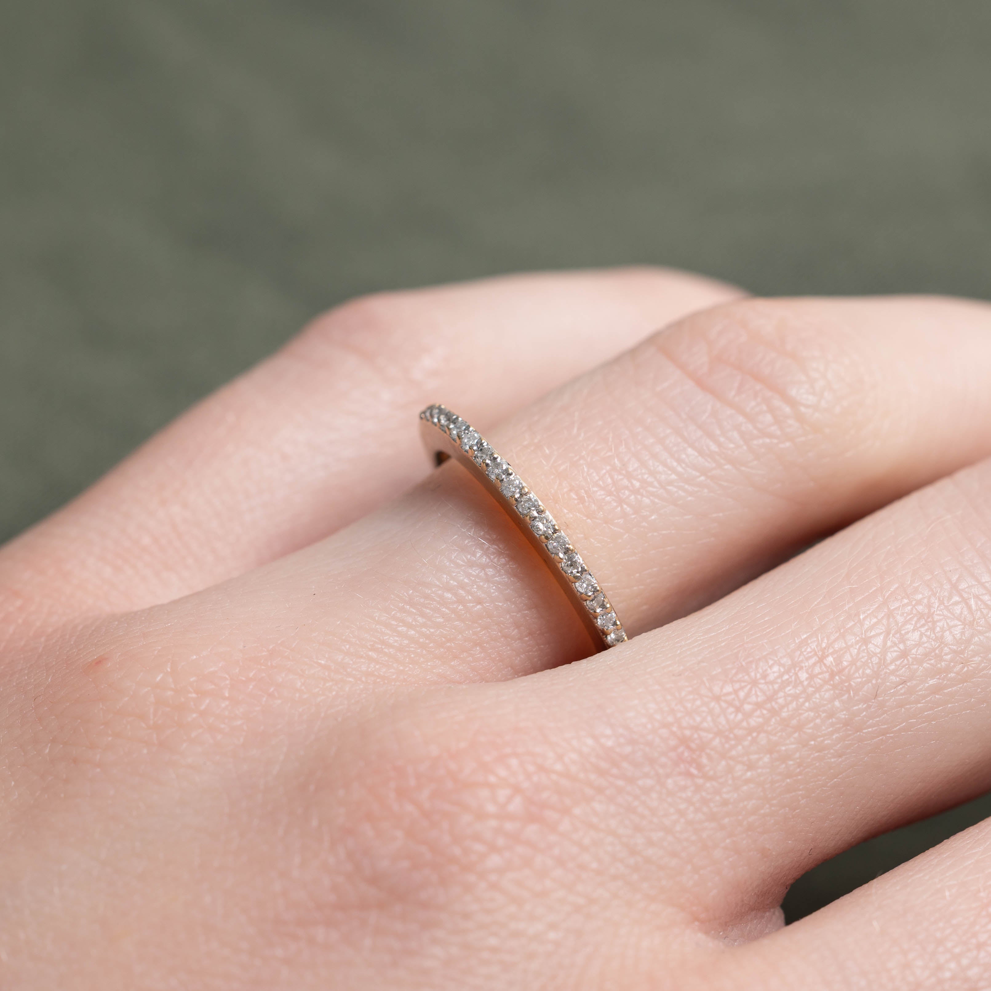 10k Semi Eternity Pavé Set Diamond Band | SZ 5.25