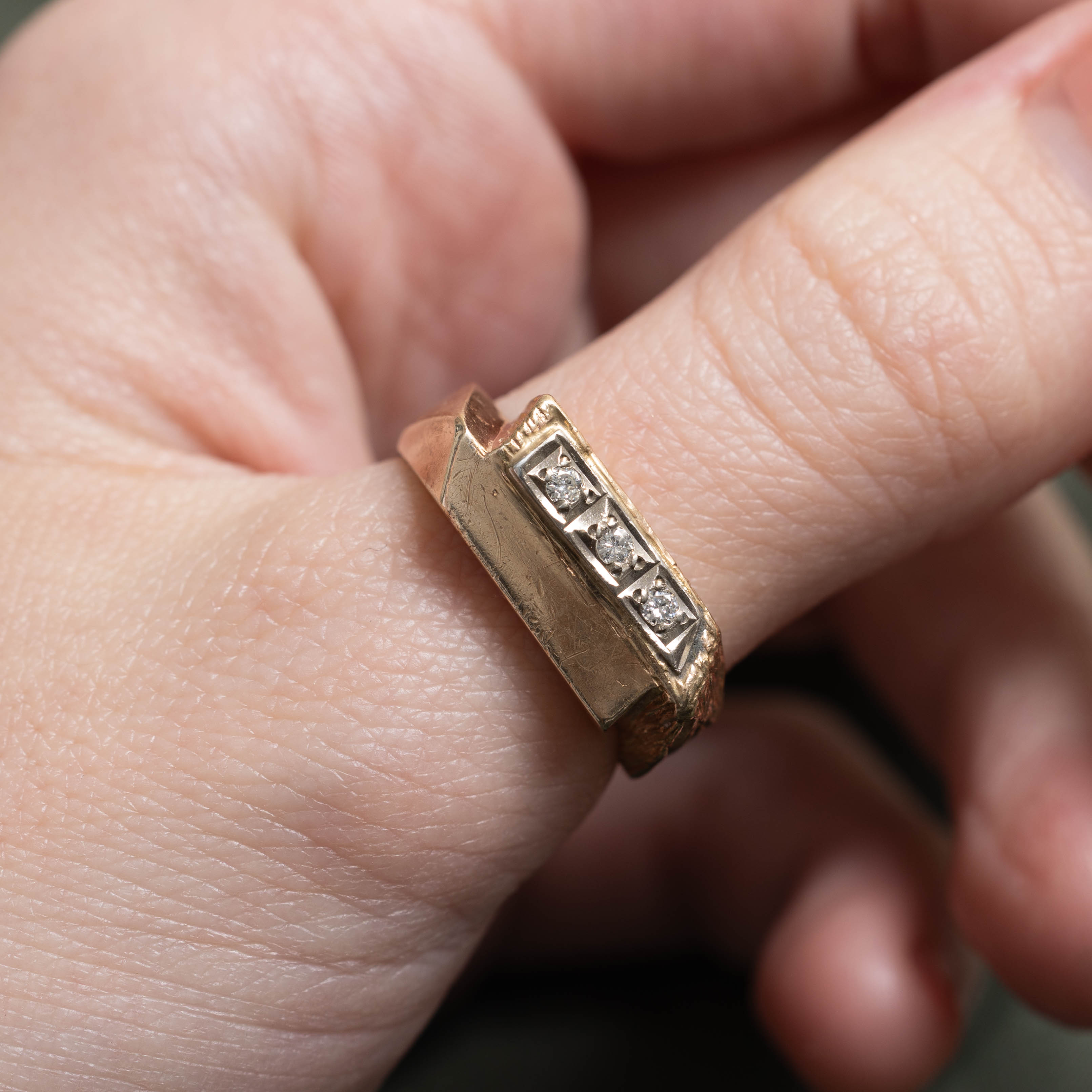 10k Diamond Textured Layered Ring | SZ 8