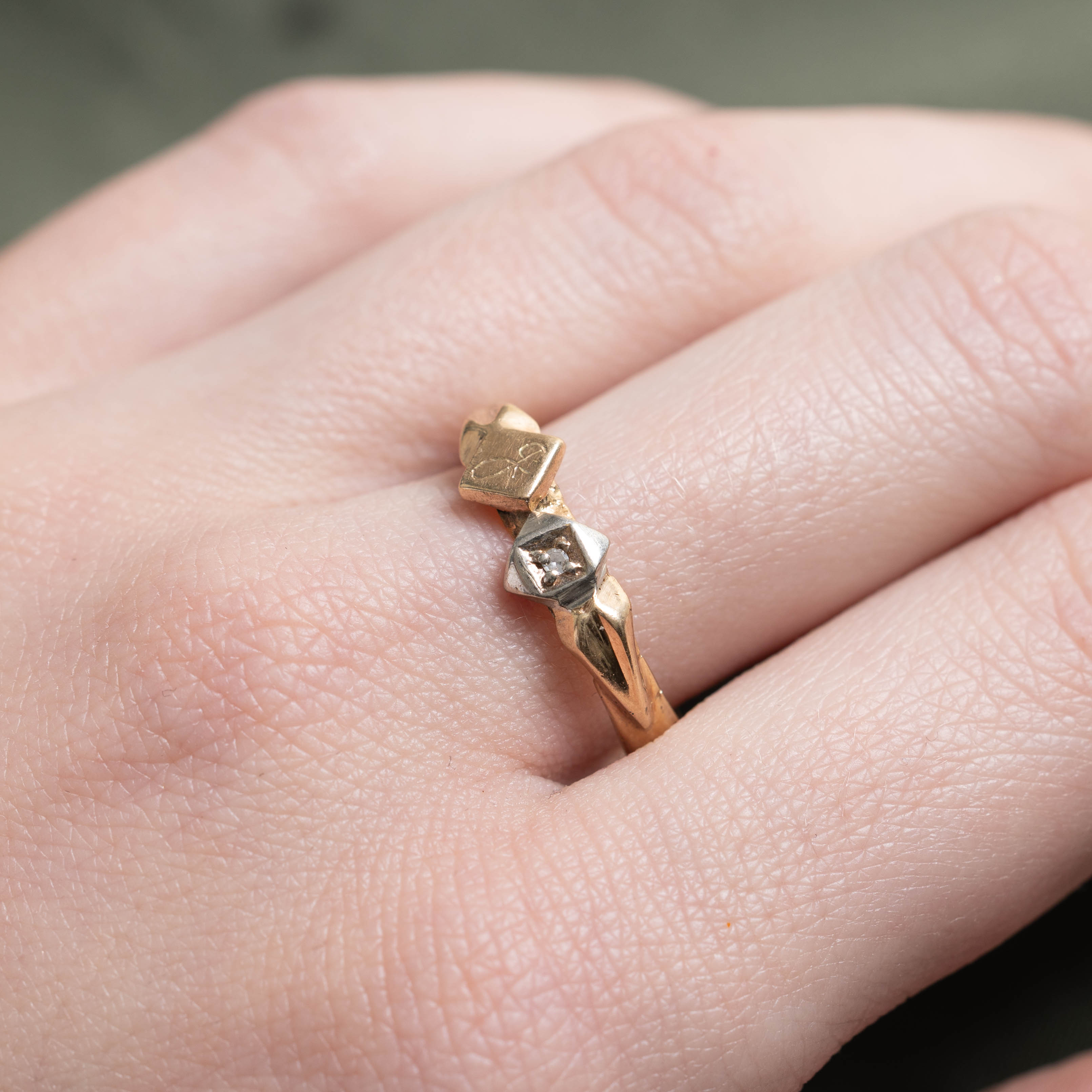 9k Diamond "J" Initial Geometric Ring | SZ 8.25