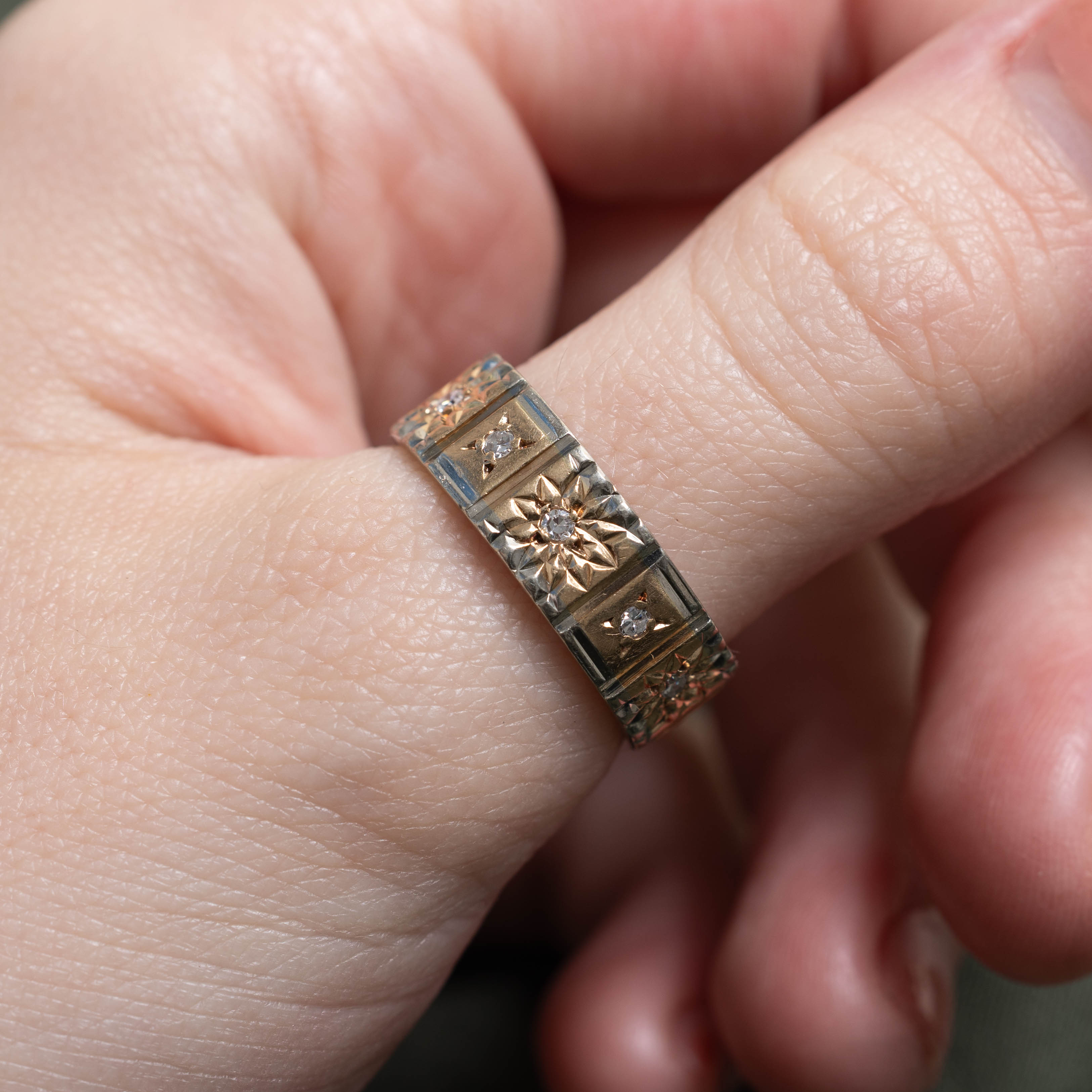 10k Two Tone Star Set Diamond Engraved Band | 6.90mm | SZ 8.75