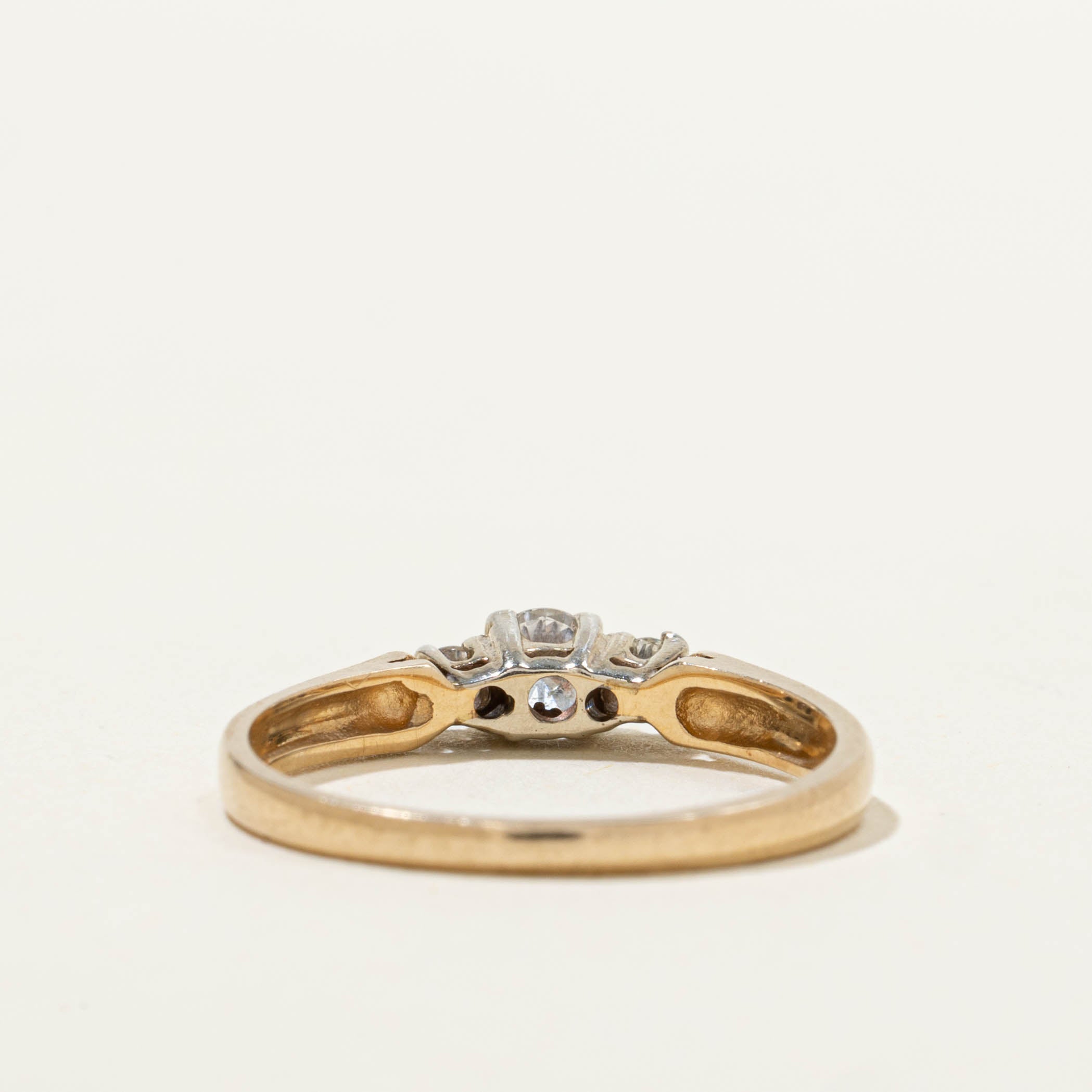 14k Three Stone Diamond Ring | SZ 6.75