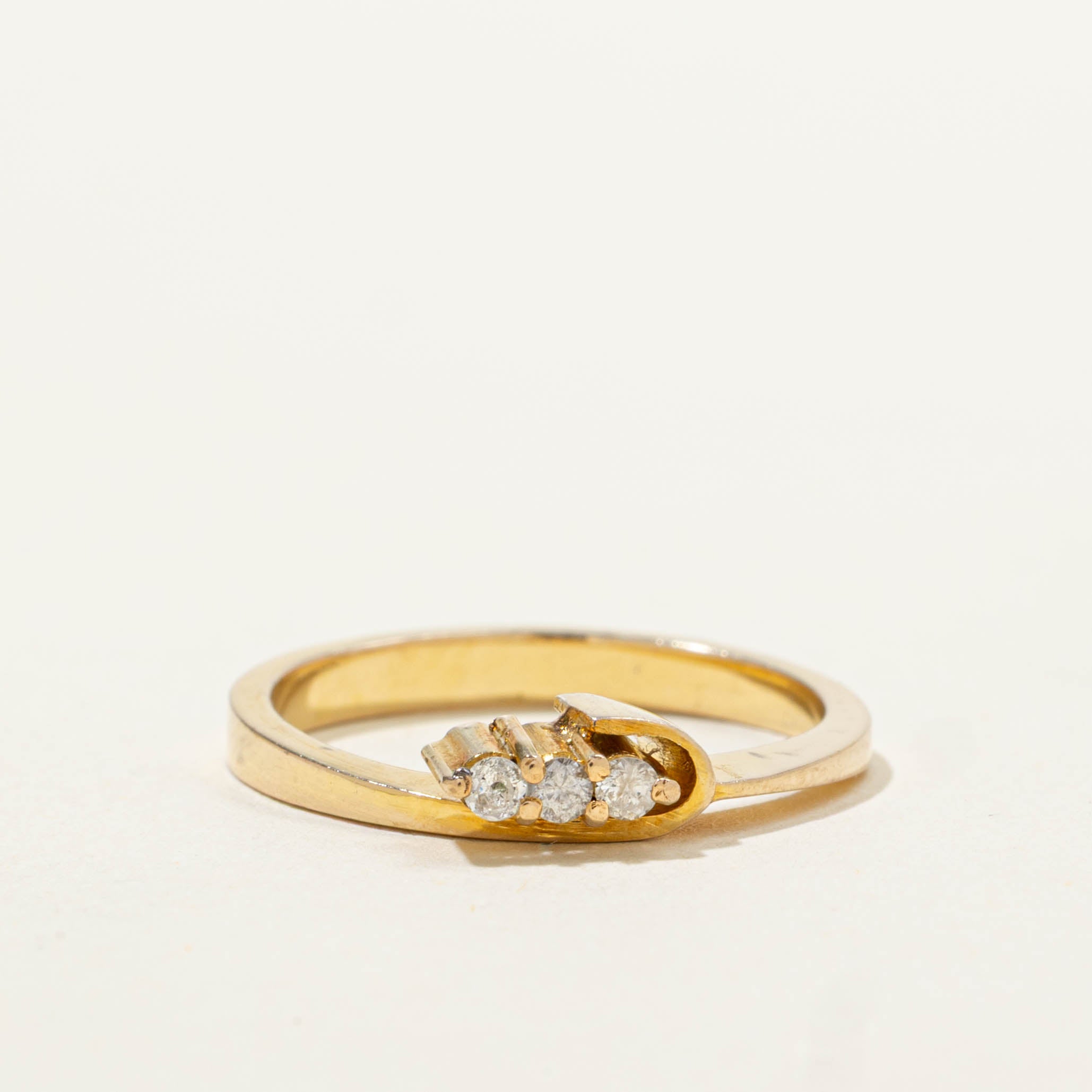 14k Three Stone Diamond Petite Ring | SZ 5
