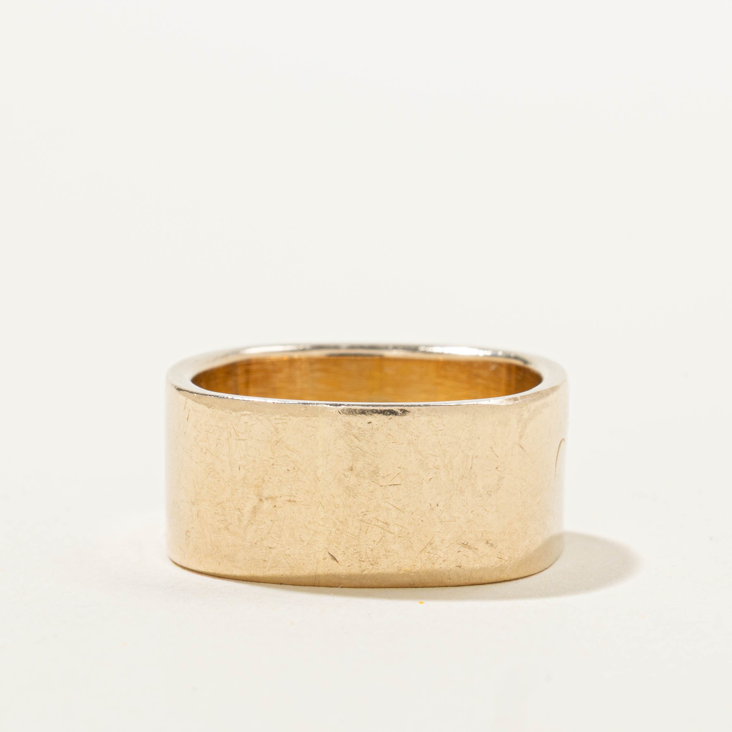 10k Bezel Set Diamond Bird Engraved Band | 8.90mm | SZ 6.5