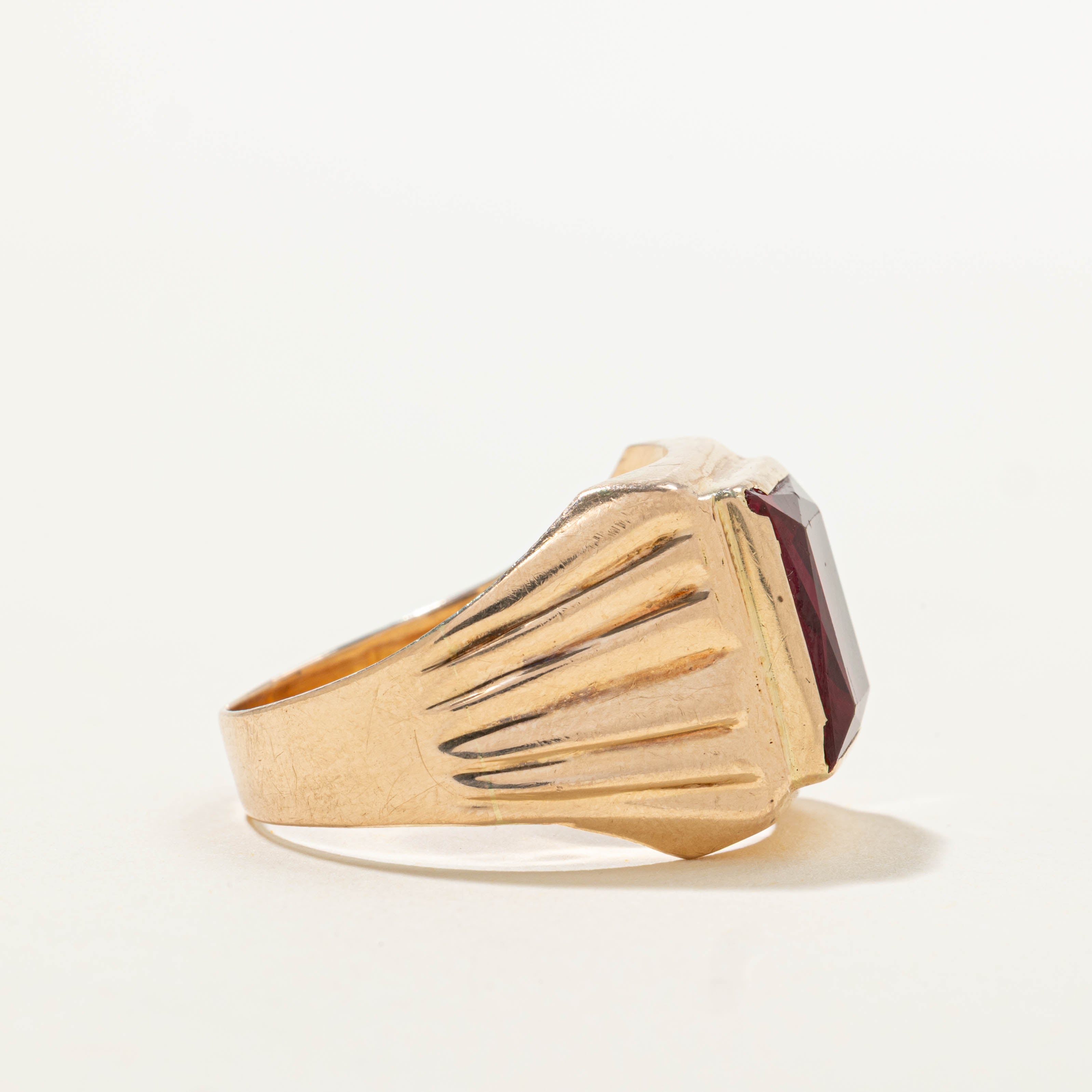 Vintage Lebanese 14k Synthetic Ruby Grooved Signet Ring | SZ 10