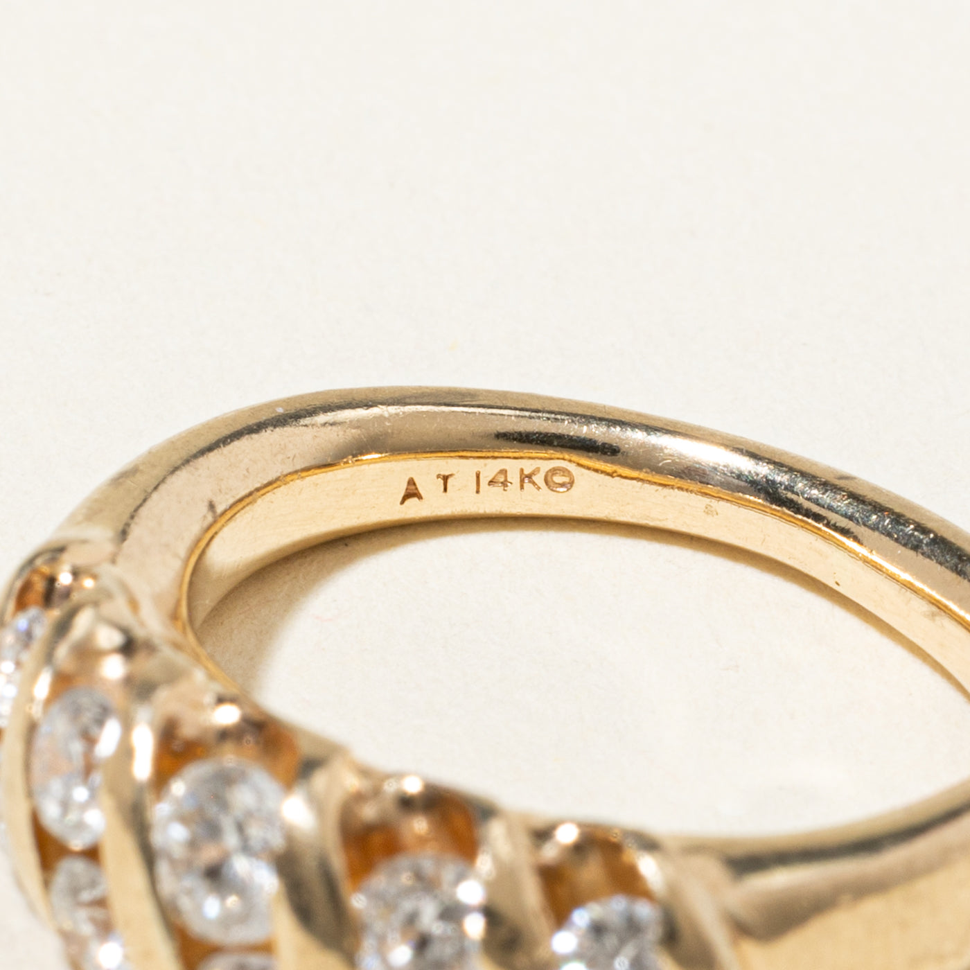 14k Multi Row Diagonal Diamond Grooved Ring | 0.95ctw | SZ 3.5