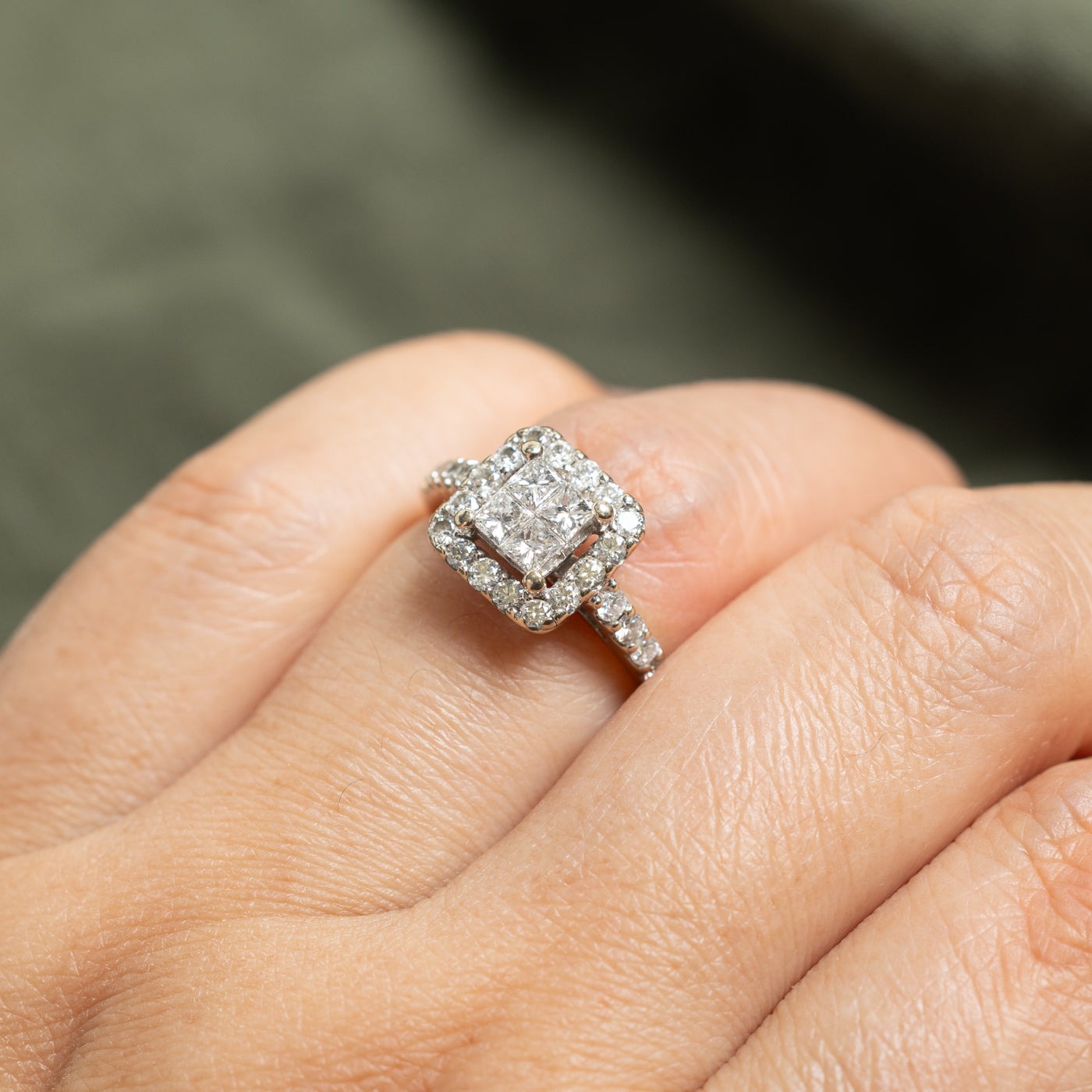 14k Diamond Grid Halo Ring | 1.00ctw | SZ 5.25