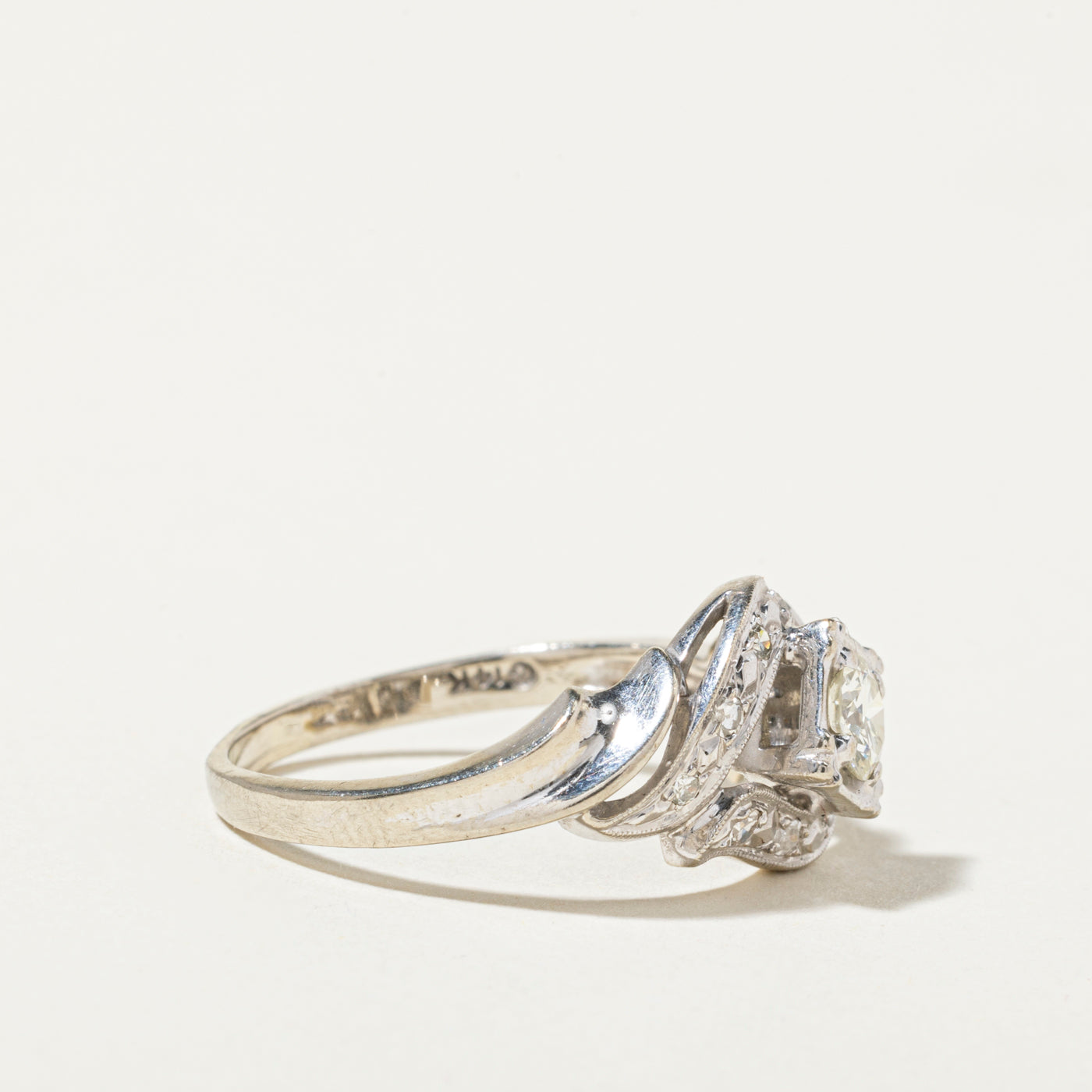 14k Diamond Accented Milgrain Ring | 0.30ct VVS2 I/J, 0.11ctw | SZ 8.75