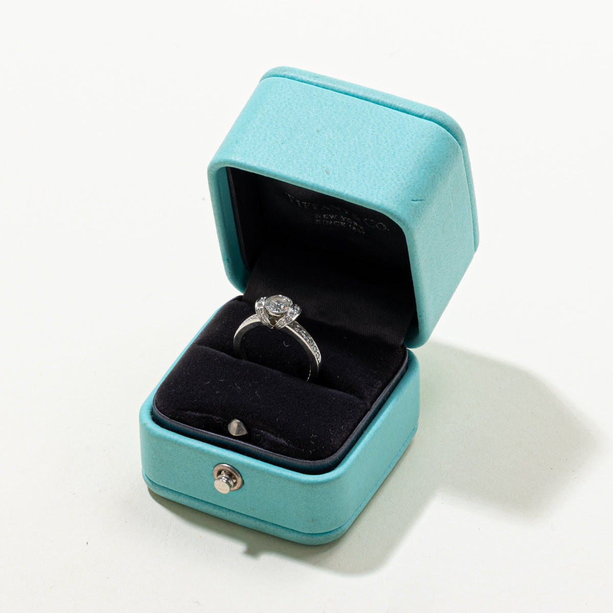 'Tiffany & Co.' Ribbon Engagement Ring in Platinum | 0.73ct VVS1 H Ex, 0.30ctw | SZ 5
