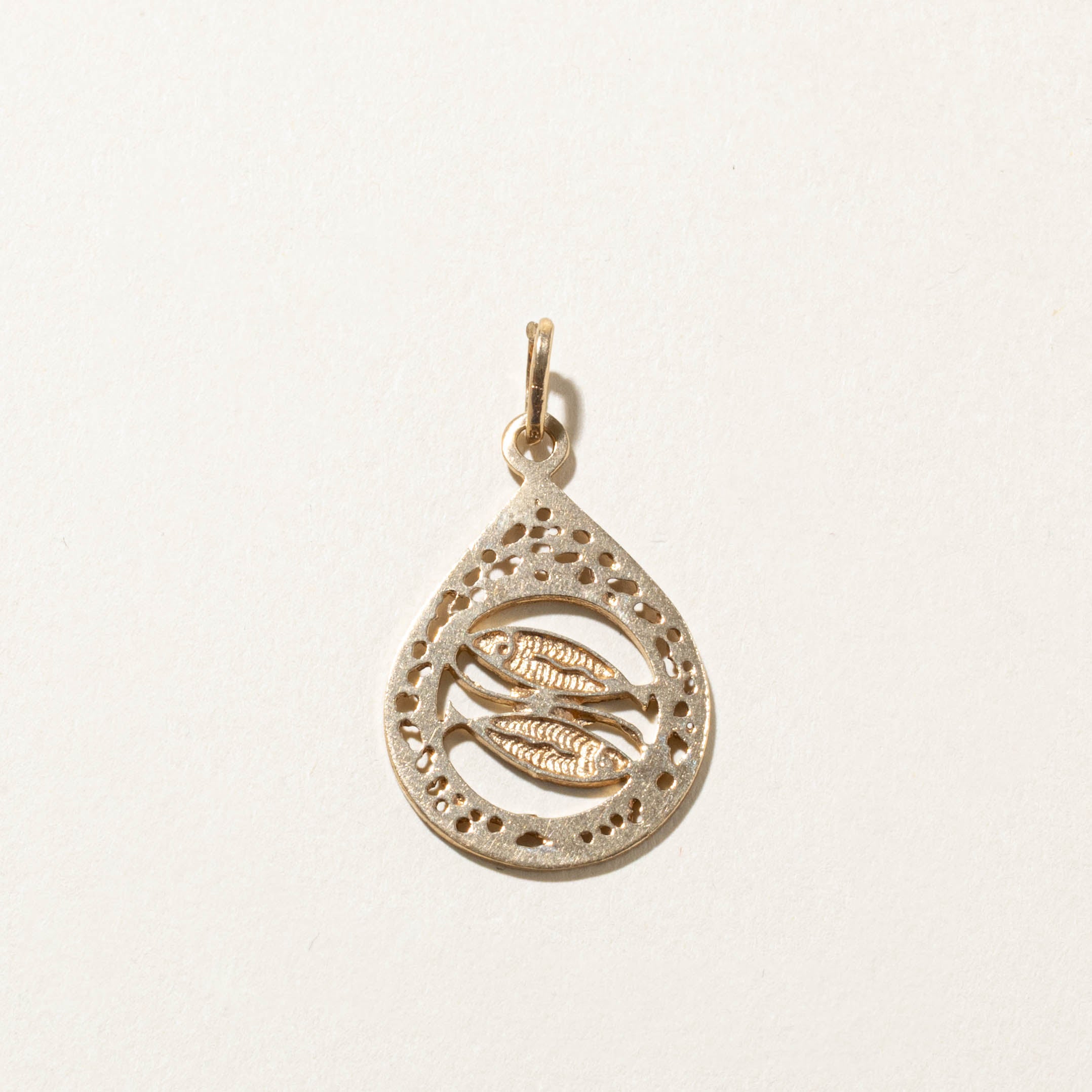 10k Pisces Zodiac Pendant