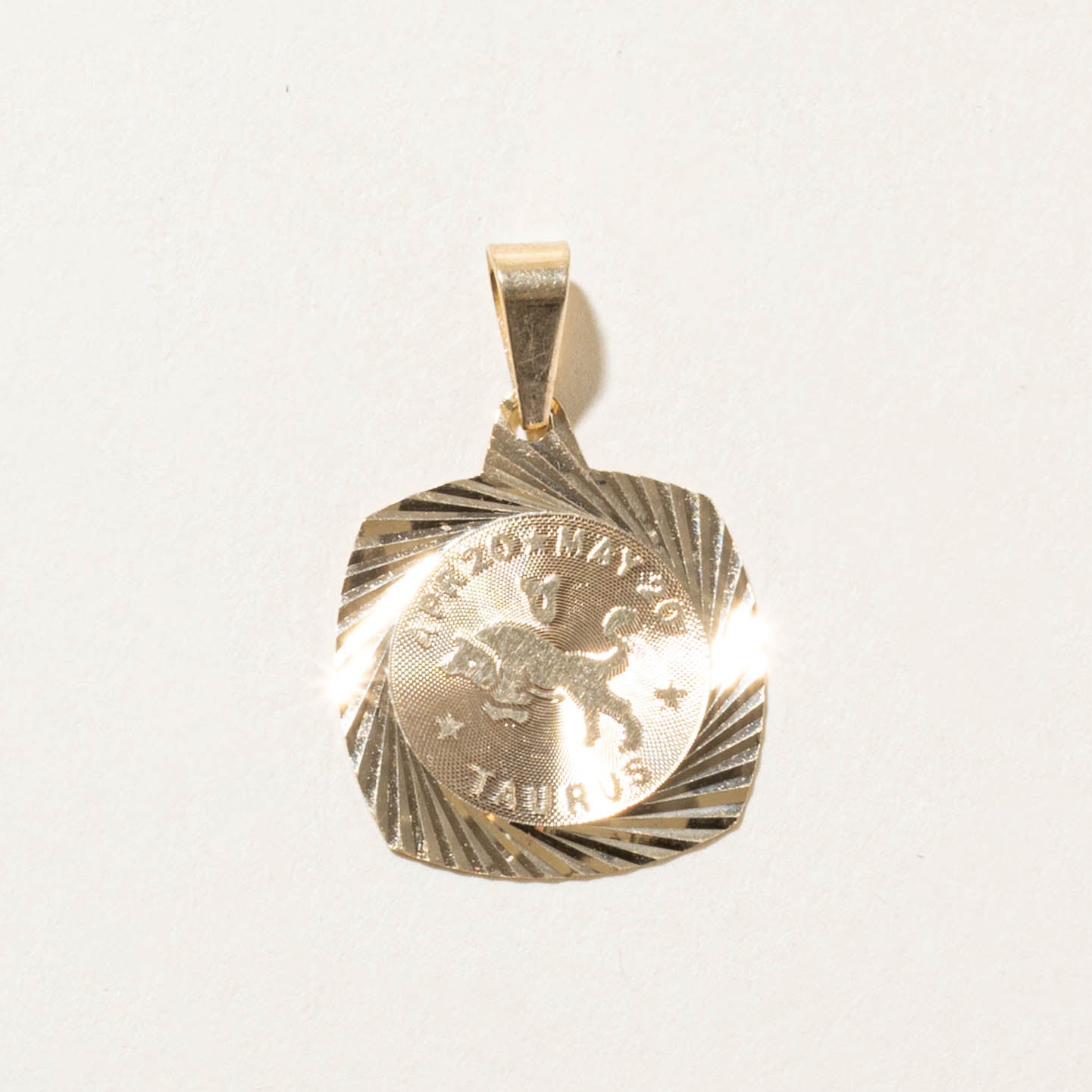 10k Taurus Zodiac Pendant