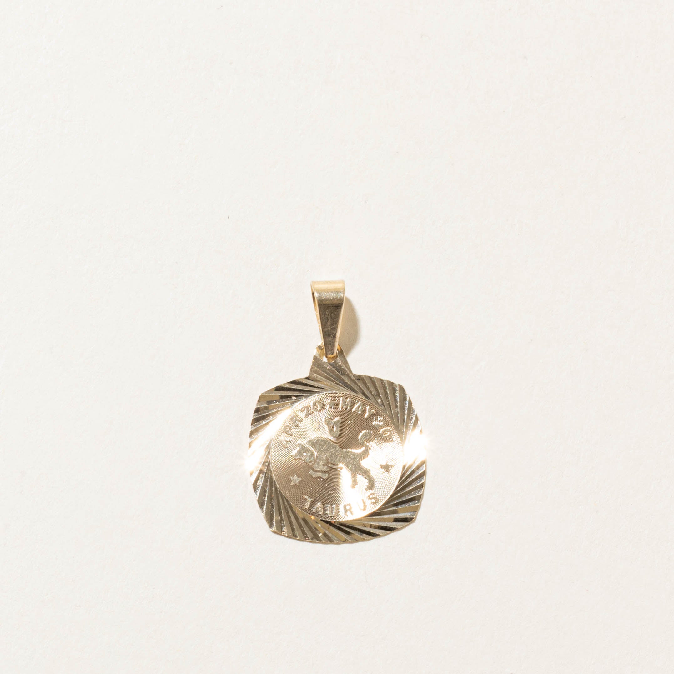 10k Taurus Zodiac Pendant