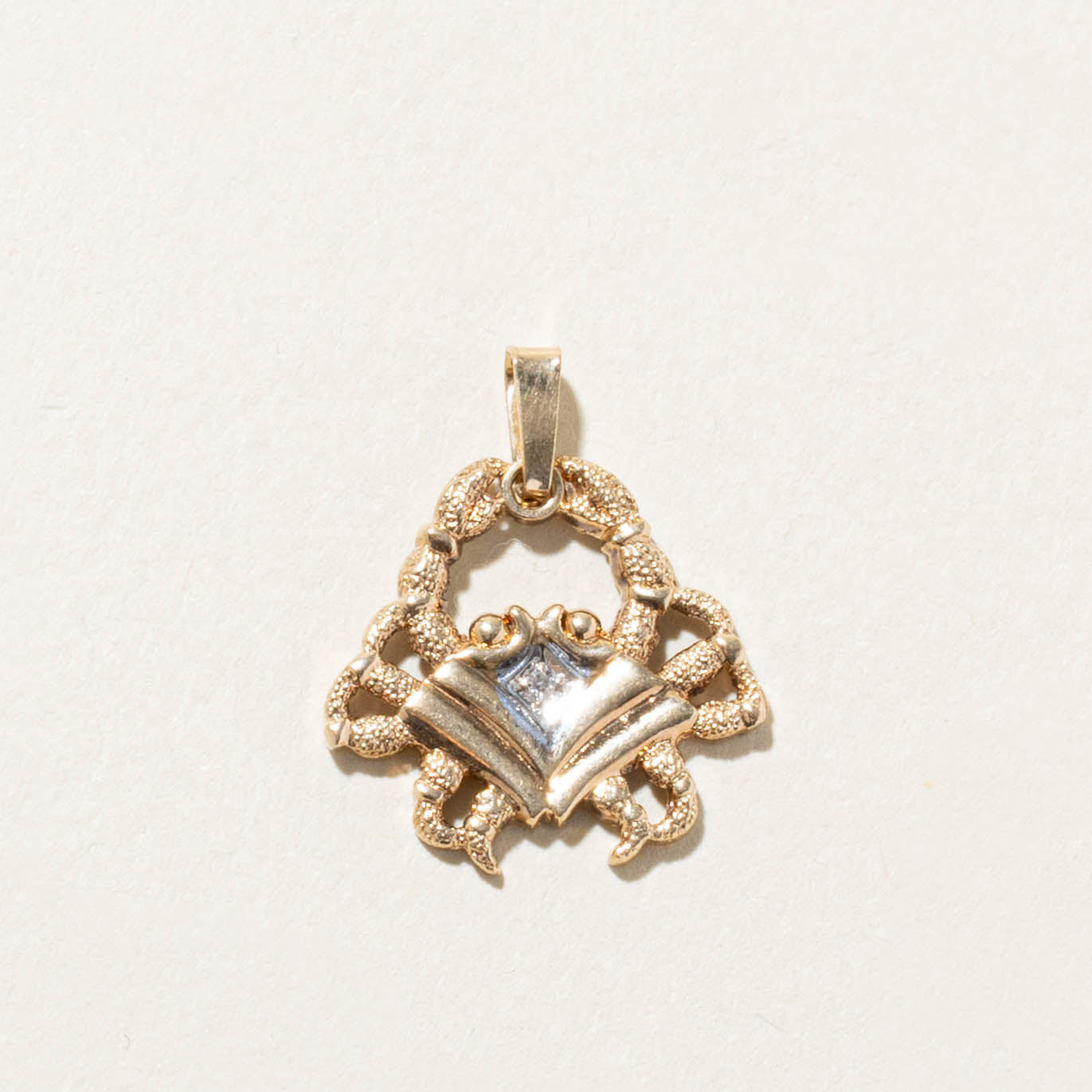 10k Cancer Zodiac Pendant