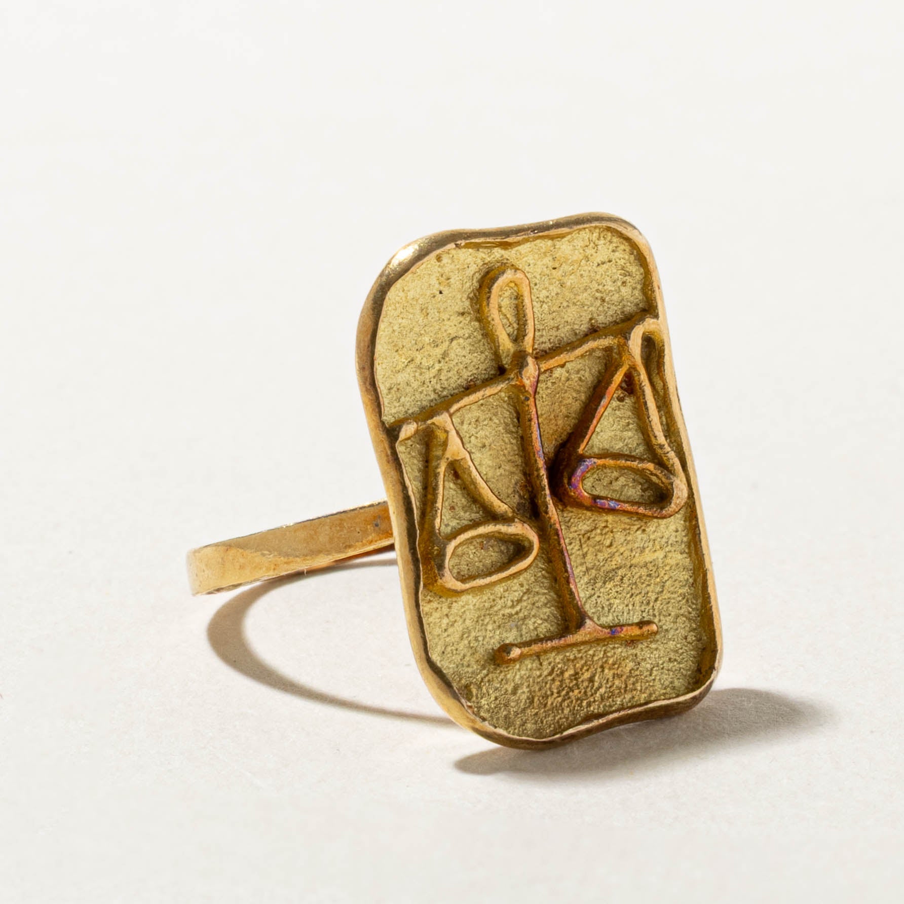 18k Libra Zodiac Ring | SZ 7.25
