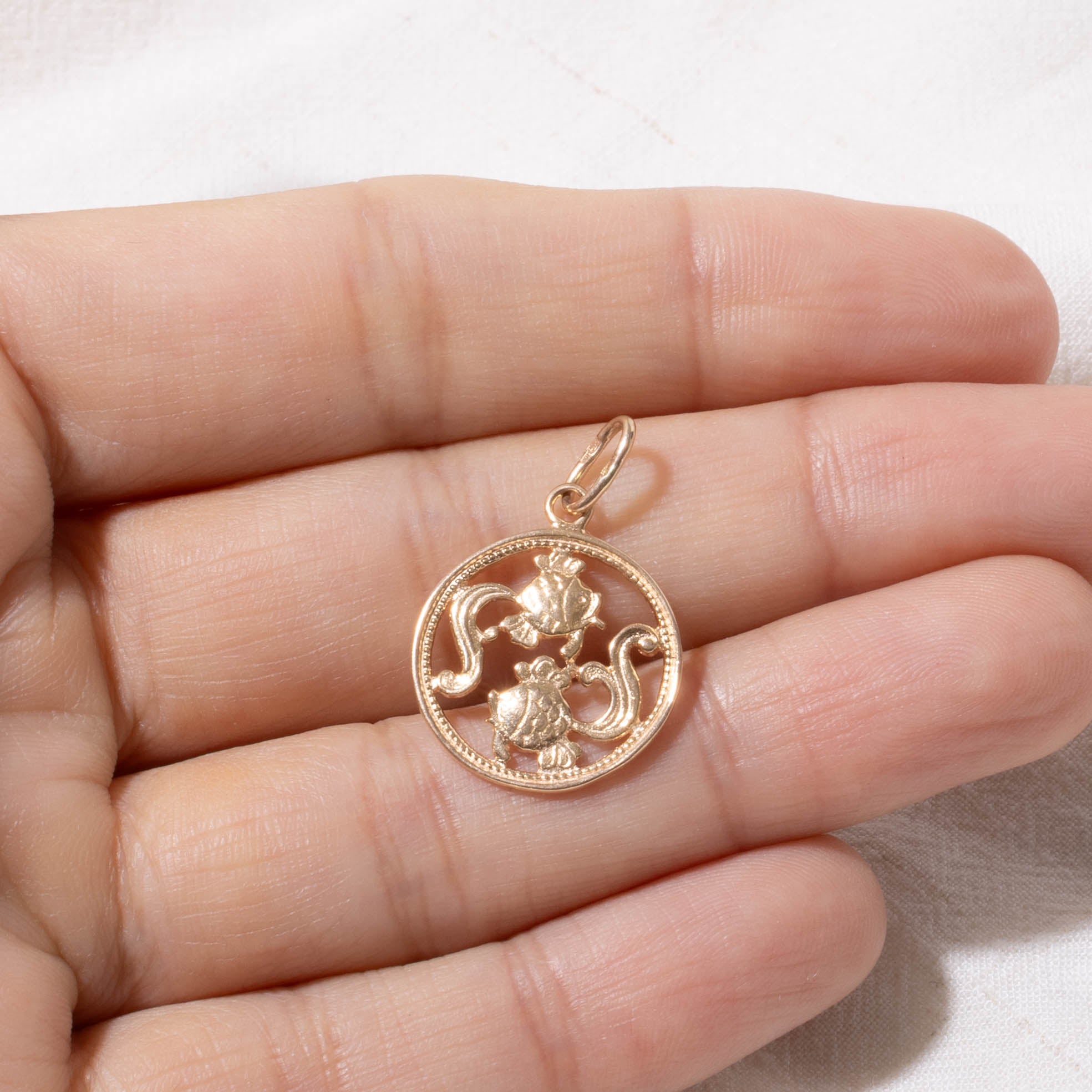 14k Pisces Zodiac Pendant