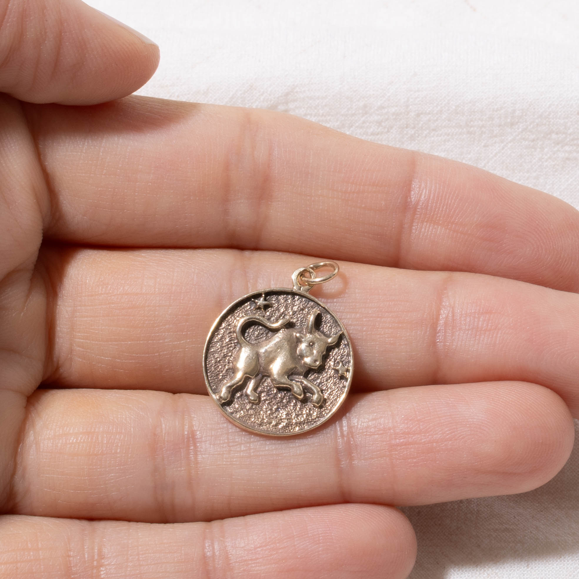 10k Taurus Zodiac Pendant