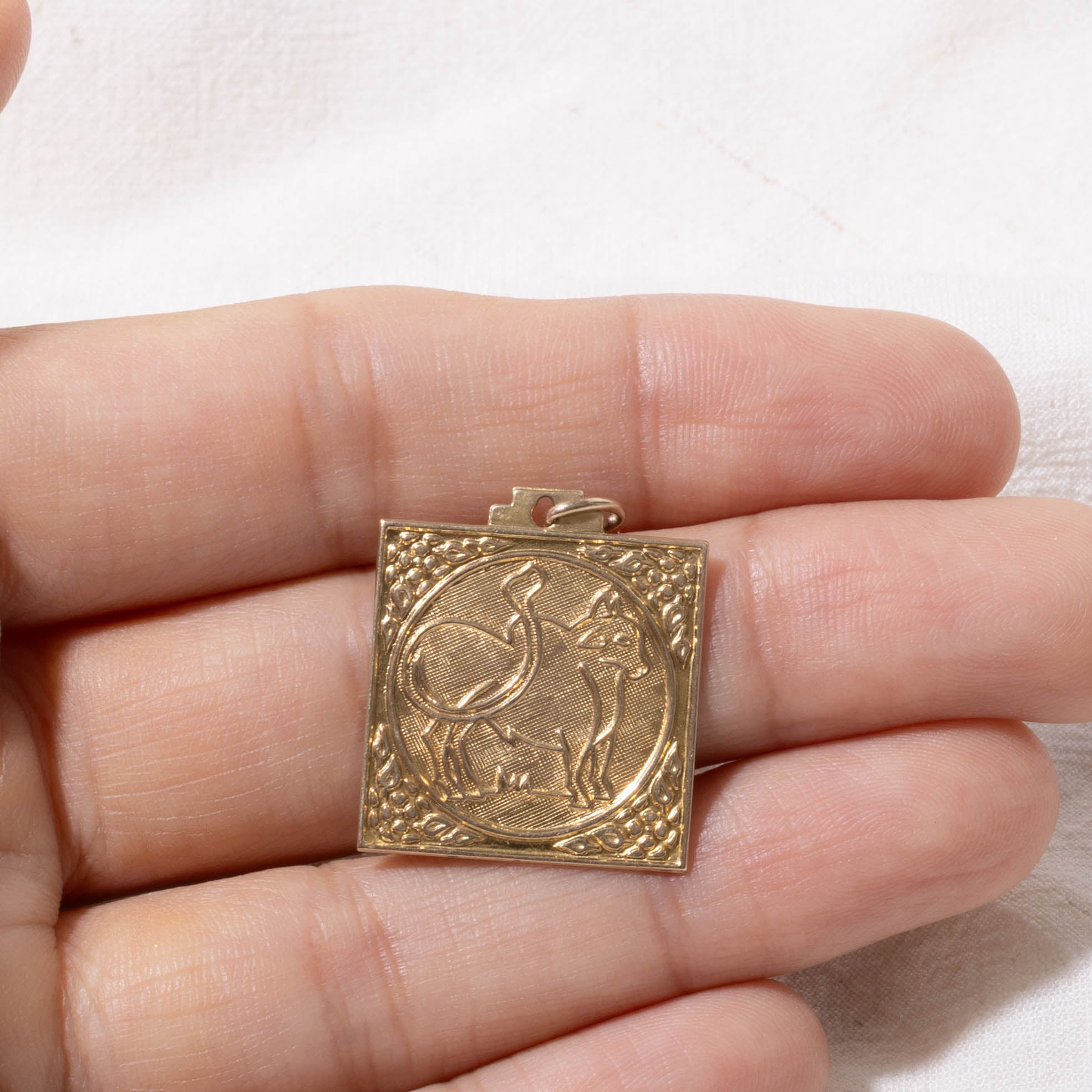 10k Taurus Zodiac Pendant