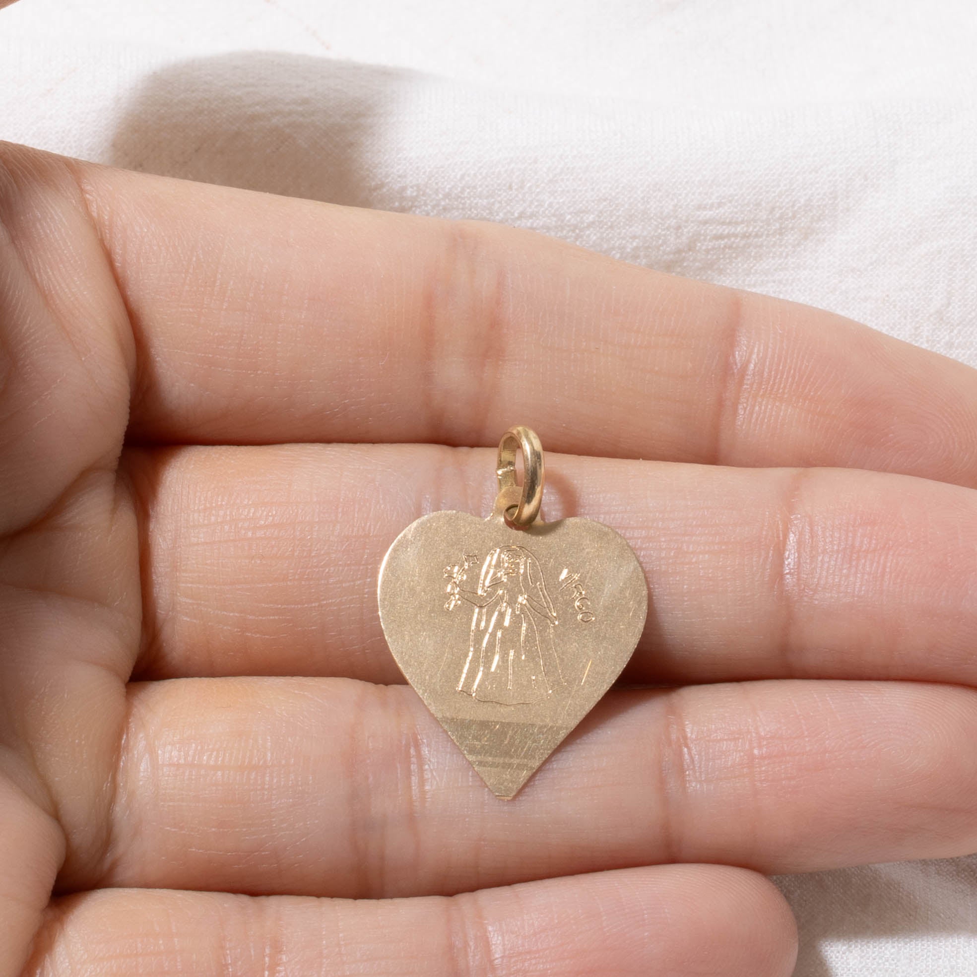 18k Virgo Zodiac Pendant