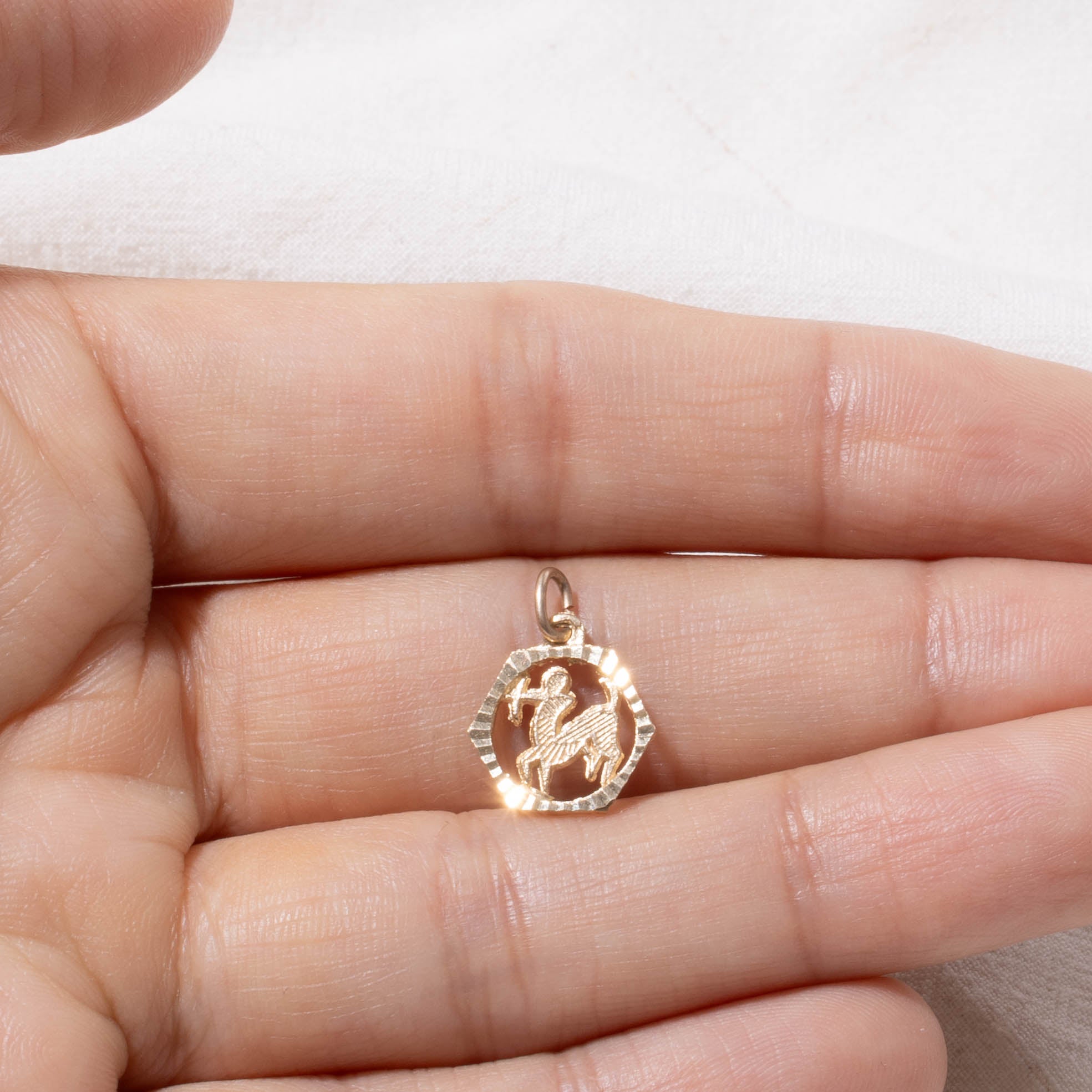 10k Saggitarius Zodiac Pendant