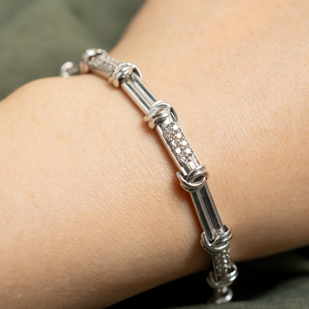 14k Diamond Accented Grooved Bracelet | 1.08ctw | 7"