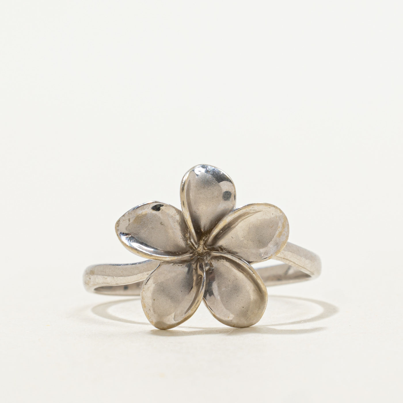 14k White Gold Flower Ring | SZ 7