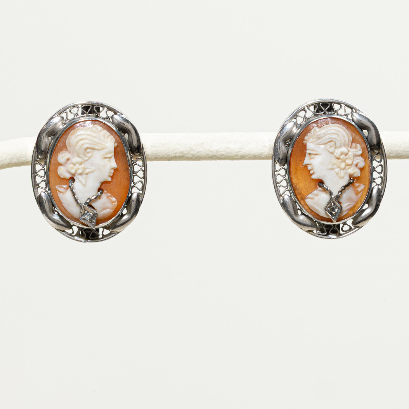 Shell Cameo & Pasté Glass Earrings | 7.50ctw