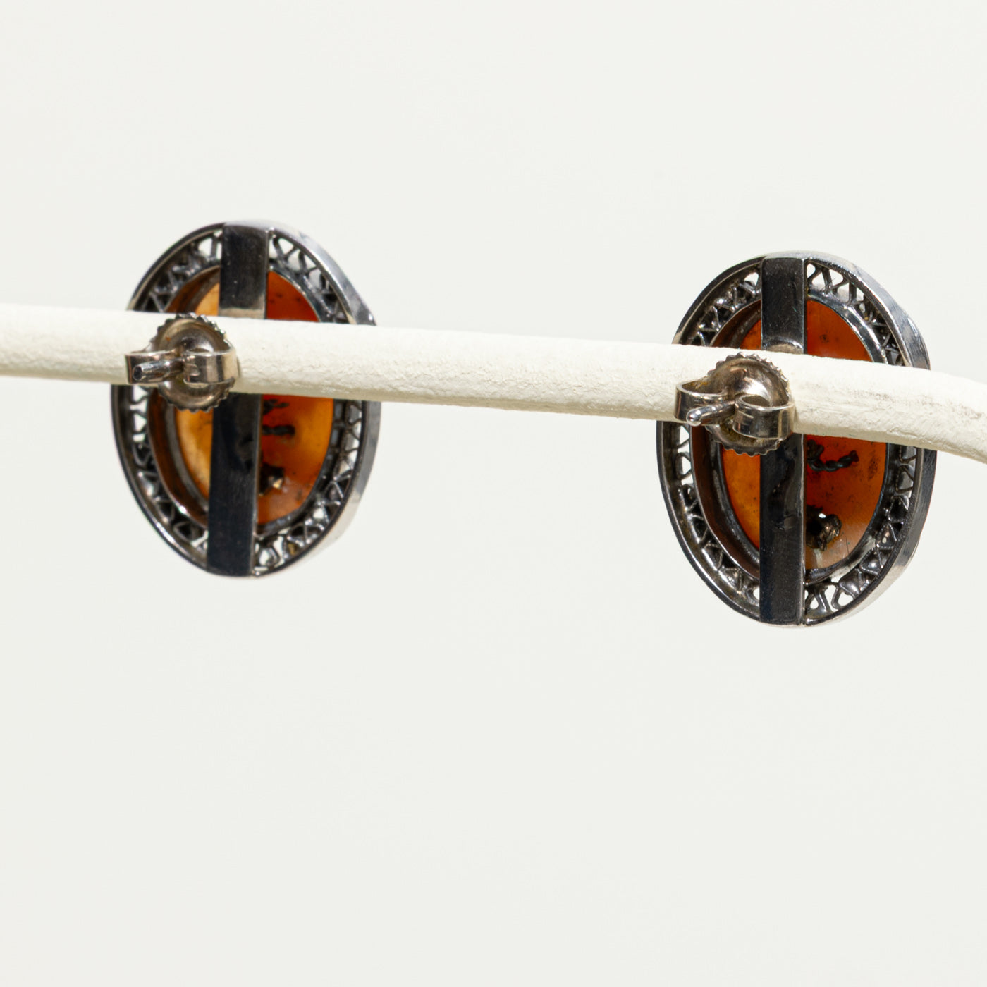 Shell Cameo & Pasté Glass Earrings | 7.50ctw