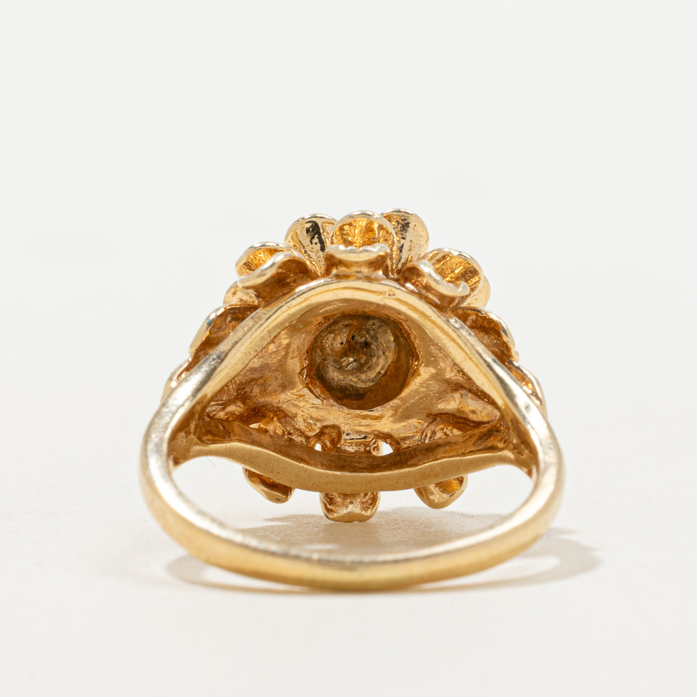 Diamond Textured Flower Cocktail Ring | 0.10ct | SZ 4.75