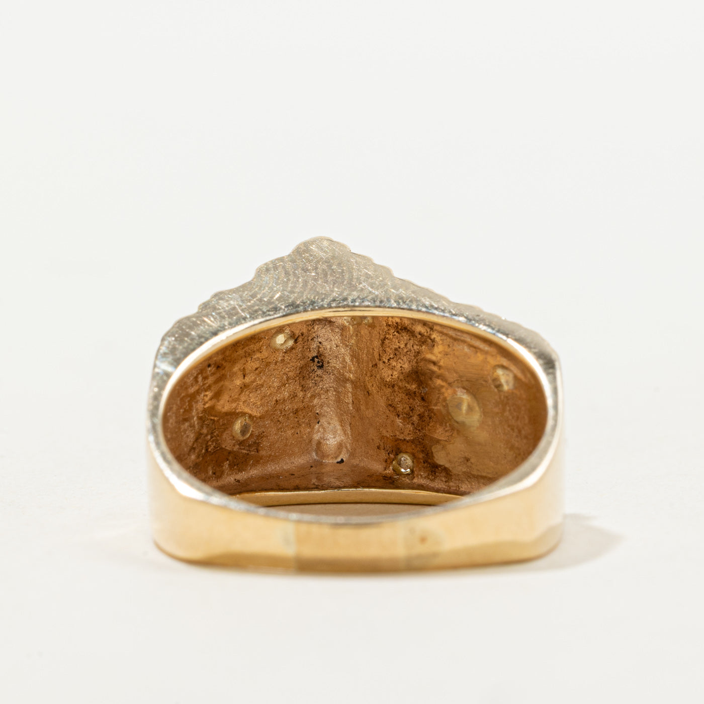 Scattered Diamond Textured Pointed Ring | 0.18ctw | SZ 8.75