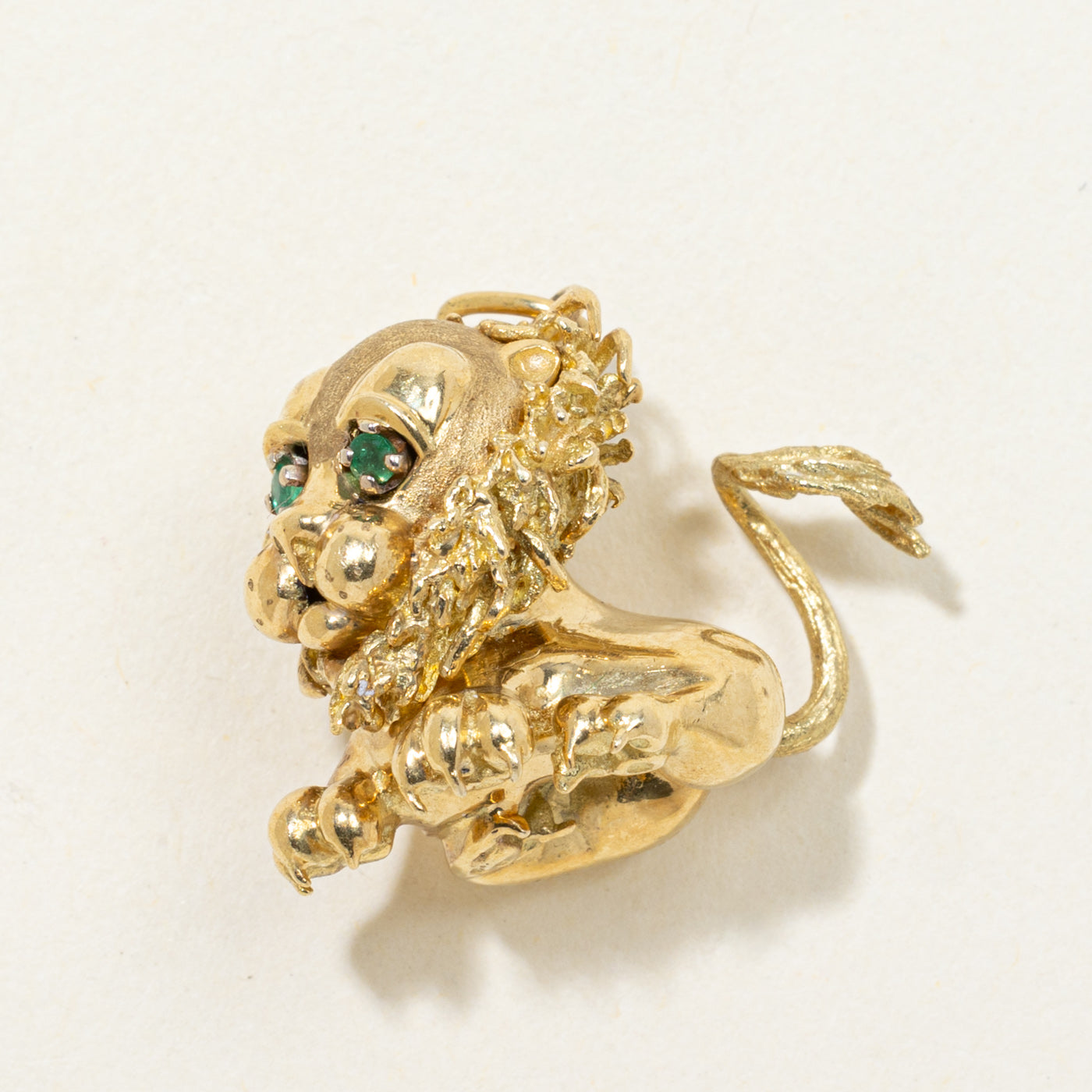 Emerald Eyes Lion Charm | 0.02ctw