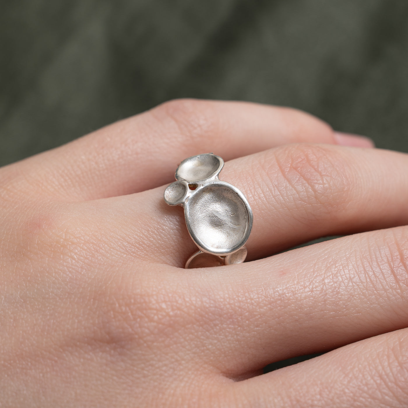 Sterling Silver Textured Circles Ring | SZ 6.5