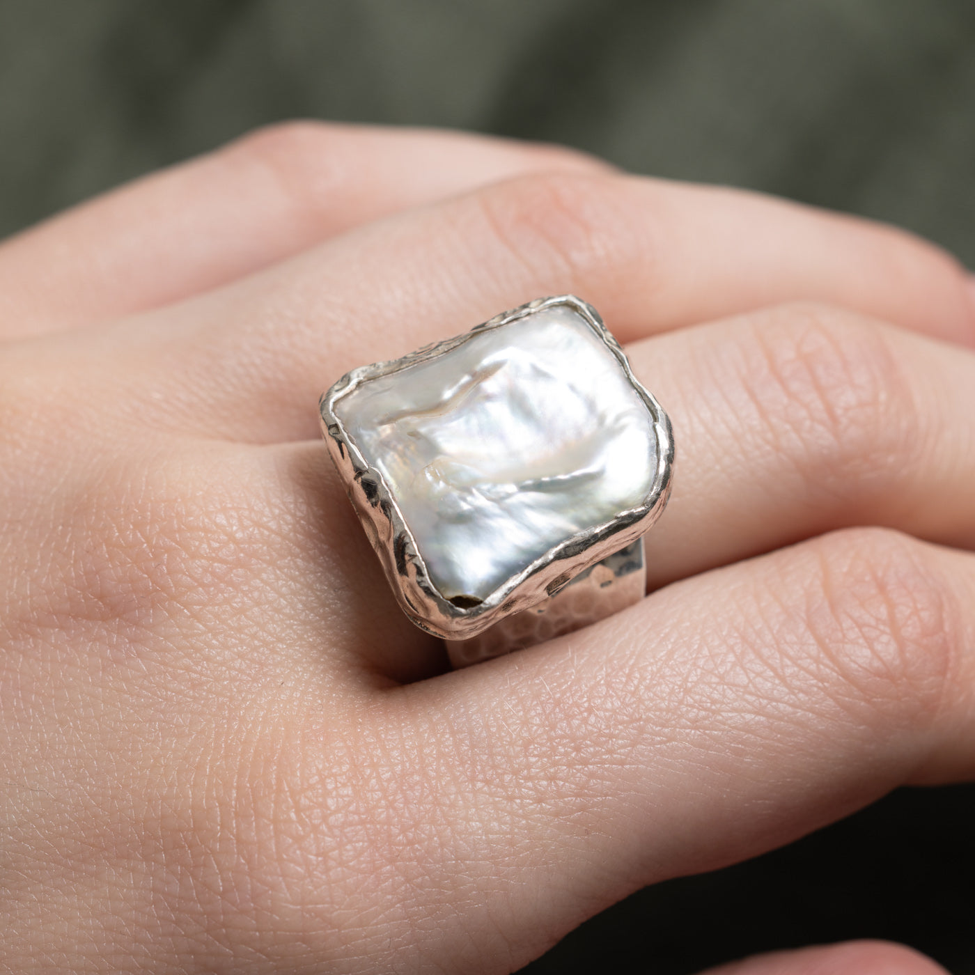 Sterling Silver Baroque Pearl Hammered Ring | SZ 7.5